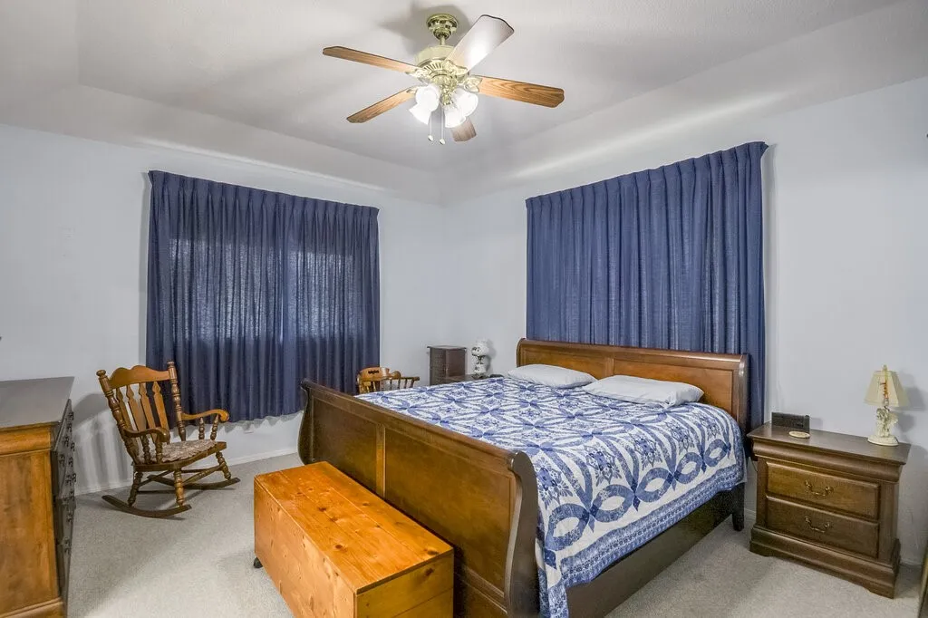 Single Family Residence For Sale in Ellis County , 111 Kirk Road, Midlothian, Texas 76065, 4 Bedroom, 2 Bathroom, Garage spaces, 2,191 Sqft, built in 1978, Preowned, mls#21066814, Real Estate Agent in Midlothian, Homes For Sale in Ellis county, Homes For Sale in Midlothian, Realtor in Midlothian Texas, Real Estate Brokerage Independent Realty Texas, Luminita Cordes Realtor