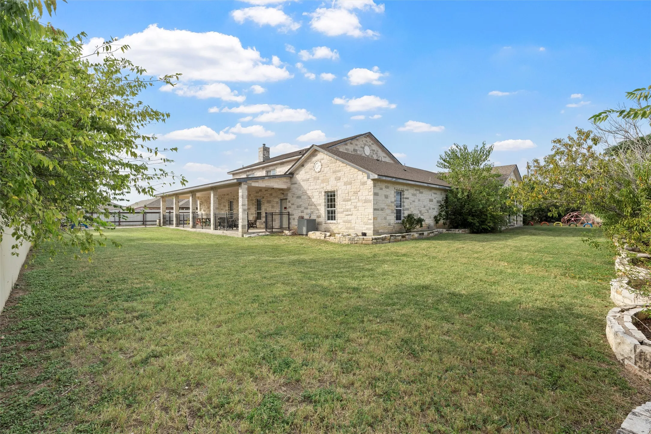 Single Family Residence For Sale in Bell County , 5102 Cinch Drive, Killeen, Texas 76549, 8 Bedroom, 6 Bathroom, 2 Garage spaces, 6,270 Sqft, built in 2010, mls#21074043, Real Estate Agent in Killeen, Homes For Sale in Bell county, Homes For Sale in Killeen, Realtor in Killeen Texas, Real Estate Brokerage Independent Realty Texas, Luminita Cordes Realtor