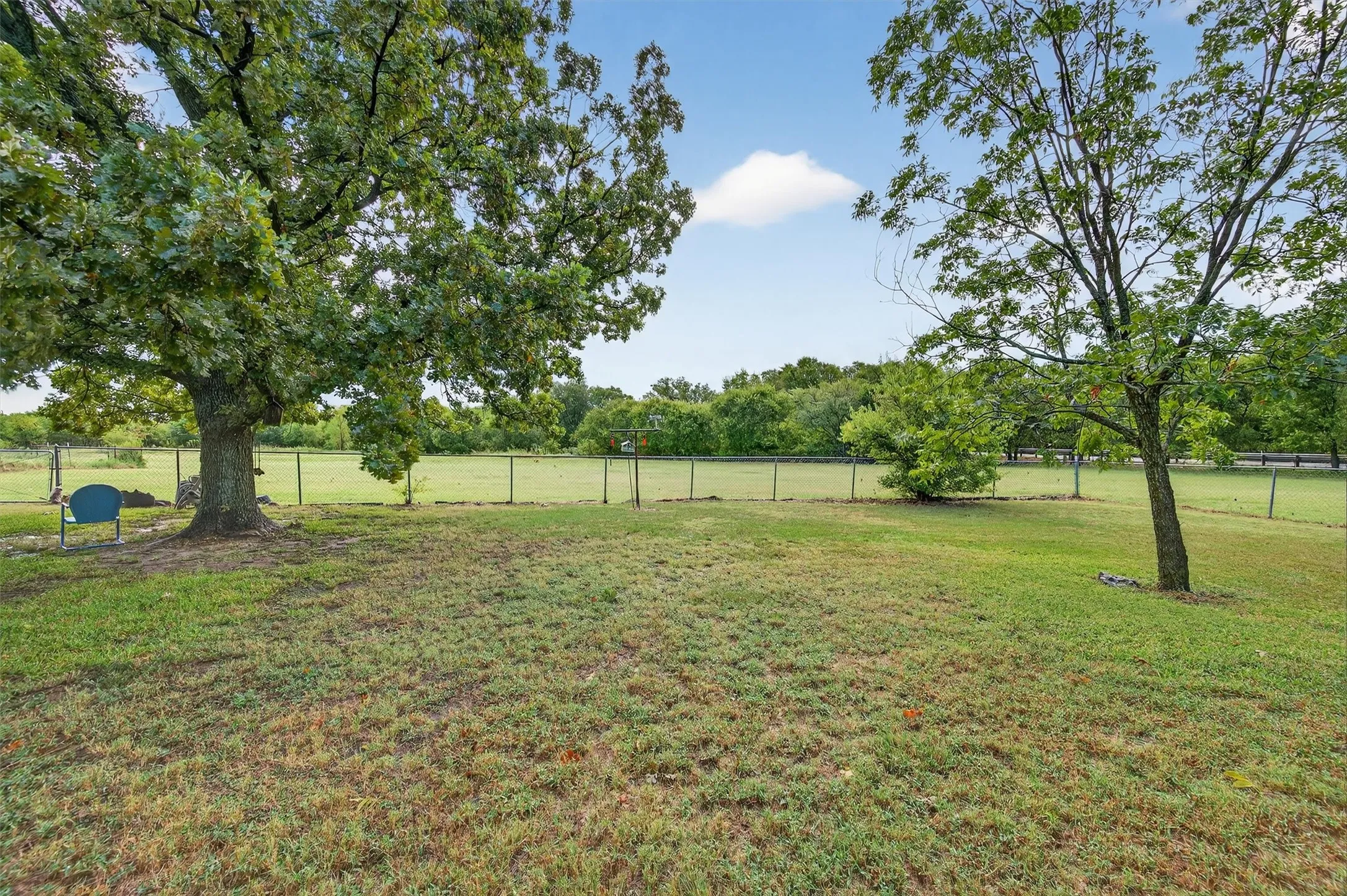Improved Land For Sale in Grayson County , 102 N 9 th Street, Gunter, Texas 75058, 0, 0, Garage spaces, 0 Sqft, built in 1985, mls#21070158, Real Estate Agent in Gunter, Homes For Sale in Grayson county, Homes For Sale in Gunter, Realtor in Gunter Texas, Real Estate Brokerage Independent Realty Texas, Luminita Cordes Realtor