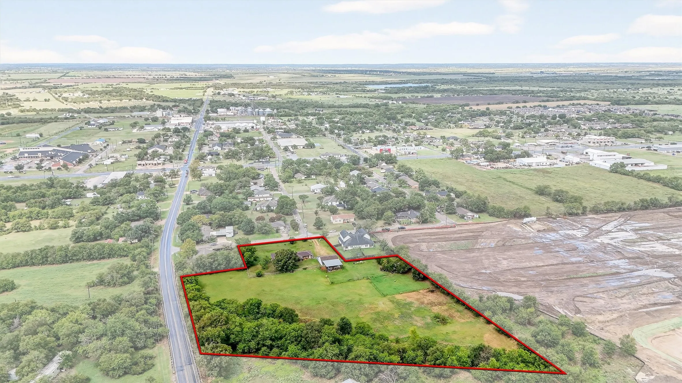Improved Land For Sale in Grayson County , 102 N 9 th Street, Gunter, Texas 75058, 0, 0, Garage spaces, 0 Sqft, built in 1985, mls#21070158, Real Estate Agent in Gunter, Homes For Sale in Grayson county, Homes For Sale in Gunter, Realtor in Gunter Texas, Real Estate Brokerage Independent Realty Texas, Luminita Cordes Realtor