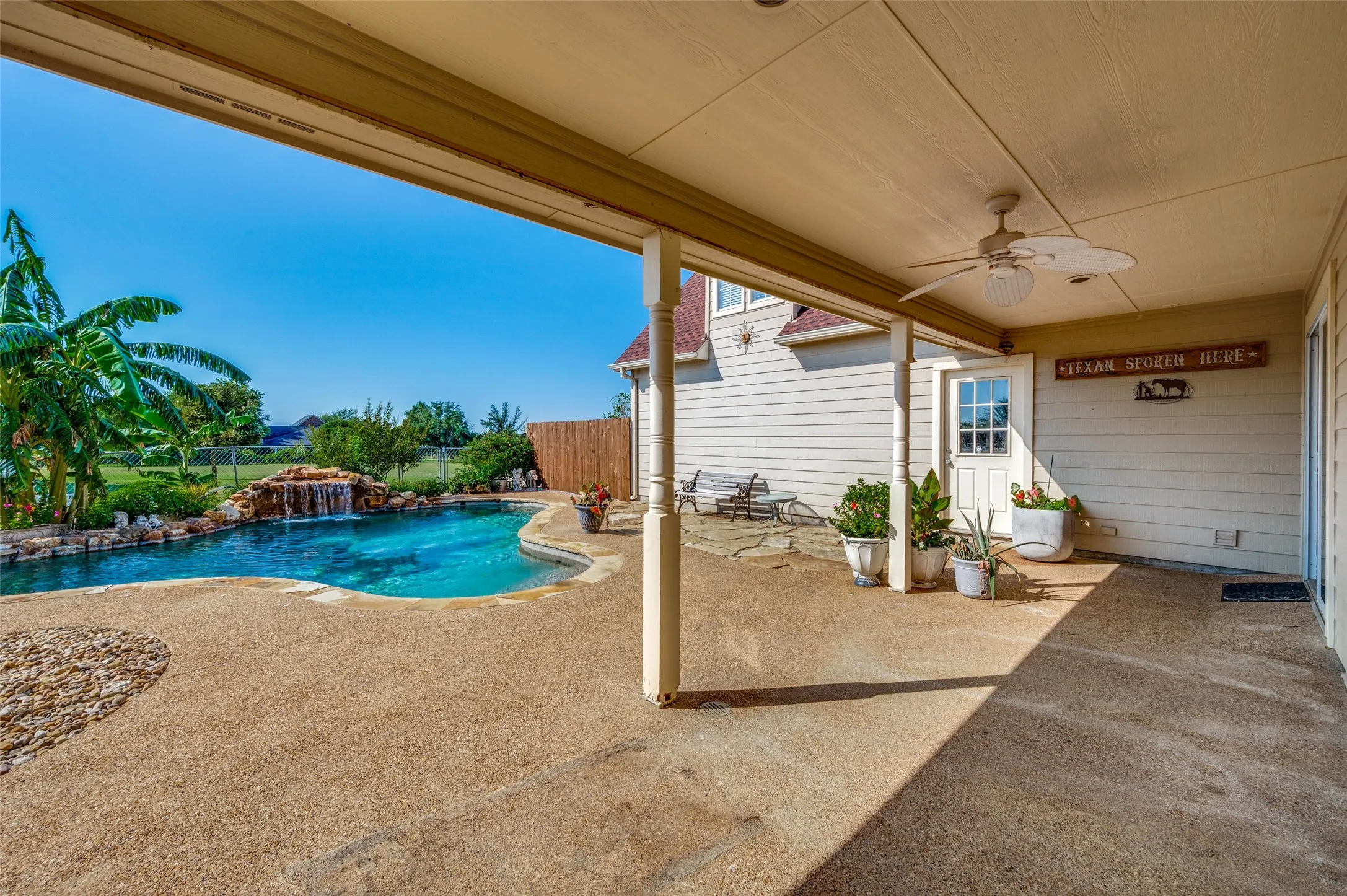 Single Family Residence For Sale in Collin County , 7889 County Road 134, Celina, Texas 75009, 3 Bedroom, 3 Bathroom, 4 Garage spaces, 3,334 Sqft, built in 2002, Preowned, mls#21071332, Real Estate Agent in Celina, Homes For Sale in Collin county, Homes For Sale in Celina, Realtor in Celina Texas, Real Estate Brokerage Independent Realty Texas, Luminita Cordes Realtor