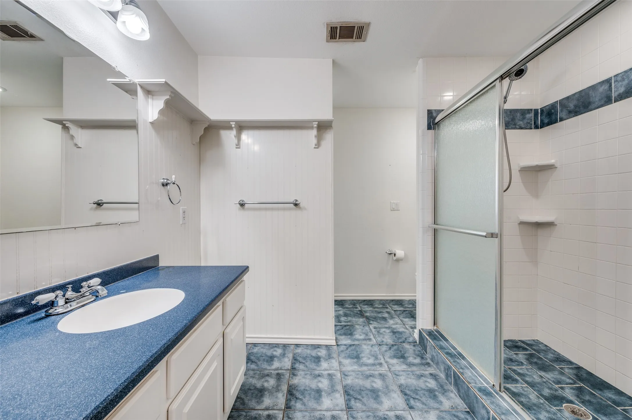 Single Family Residence For Sale in Collin County , 7889 County Road 134, Celina, Texas 75009, 3 Bedroom, 3 Bathroom, 4 Garage spaces, 3,334 Sqft, built in 2002, Preowned, mls#21071332, Real Estate Agent in Celina, Homes For Sale in Collin county, Homes For Sale in Celina, Realtor in Celina Texas, Real Estate Brokerage Independent Realty Texas, Luminita Cordes Realtor