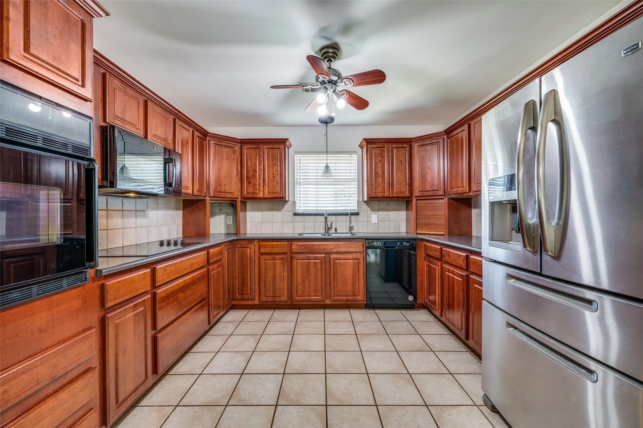 Single Family Residence For Sale in Collin County , 7889 County Road 134, Celina, Texas 75009, 3 Bedroom, 3 Bathroom, 4 Garage spaces, 3,334 Sqft, built in 2002, Preowned, mls#21071332, Real Estate Agent in Celina, Homes For Sale in Collin county, Homes For Sale in Celina, Realtor in Celina Texas, Real Estate Brokerage Independent Realty Texas, Luminita Cordes Realtor