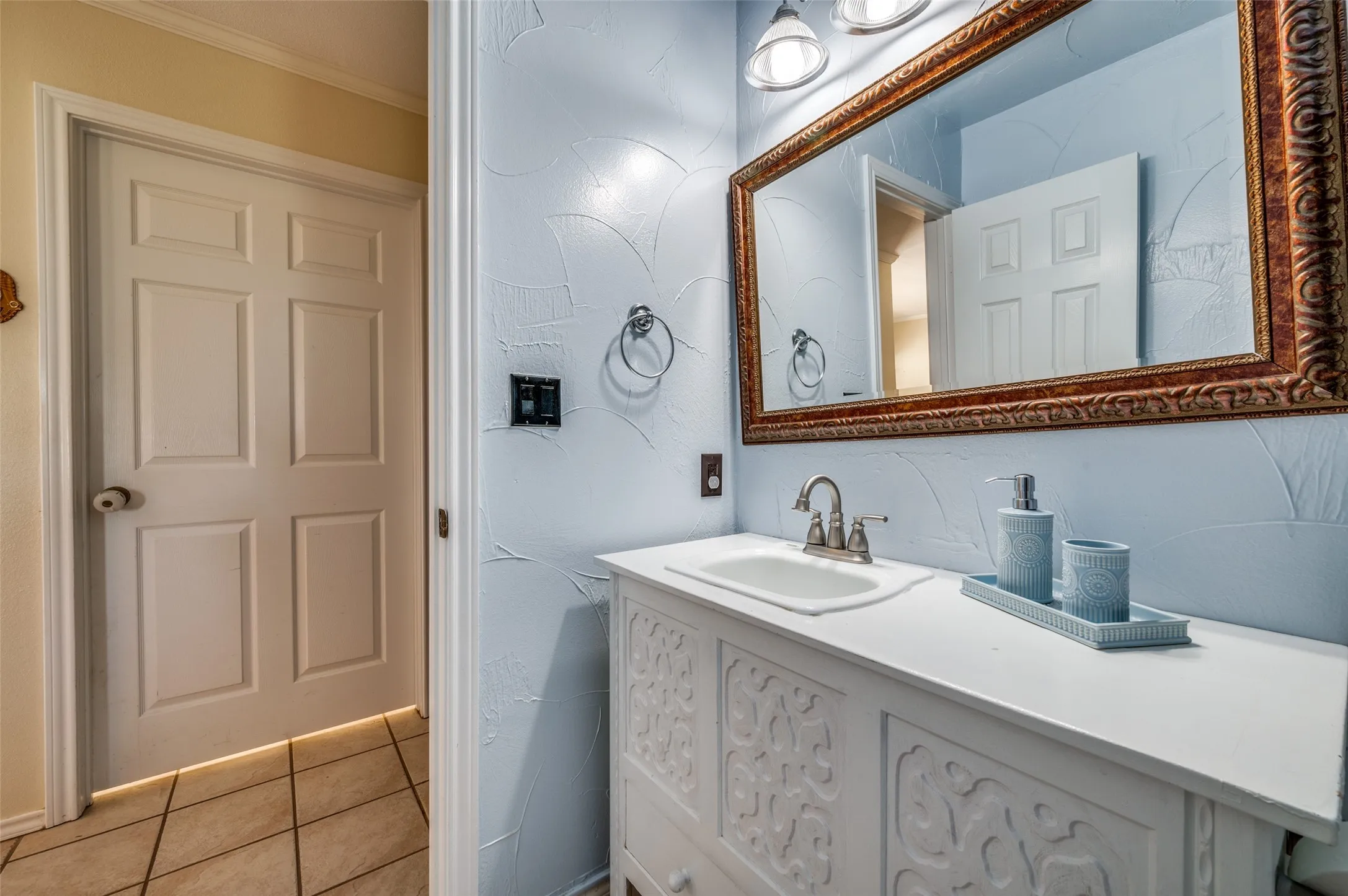 Single Family Residence For Sale in Collin County , 7889 County Road 134, Celina, Texas 75009, 3 Bedroom, 3 Bathroom, 4 Garage spaces, 3,334 Sqft, built in 2002, Preowned, mls#21071332, Real Estate Agent in Celina, Homes For Sale in Collin county, Homes For Sale in Celina, Realtor in Celina Texas, Real Estate Brokerage Independent Realty Texas, Luminita Cordes Realtor