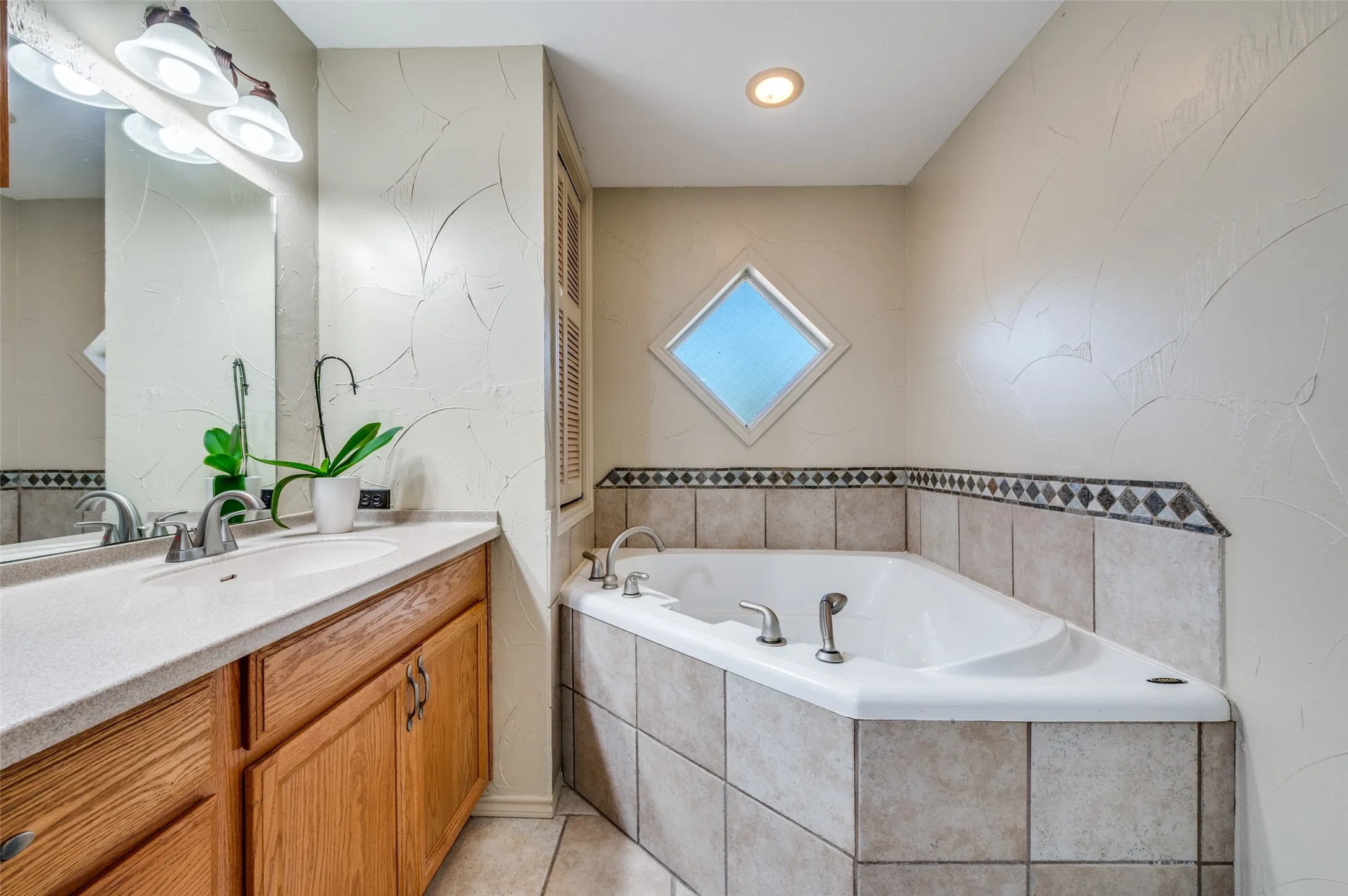Single Family Residence For Sale in Collin County , 7889 County Road 134, Celina, Texas 75009, 3 Bedroom, 3 Bathroom, 4 Garage spaces, 3,334 Sqft, built in 2002, Preowned, mls#21071332, Real Estate Agent in Celina, Homes For Sale in Collin county, Homes For Sale in Celina, Realtor in Celina Texas, Real Estate Brokerage Independent Realty Texas, Luminita Cordes Realtor