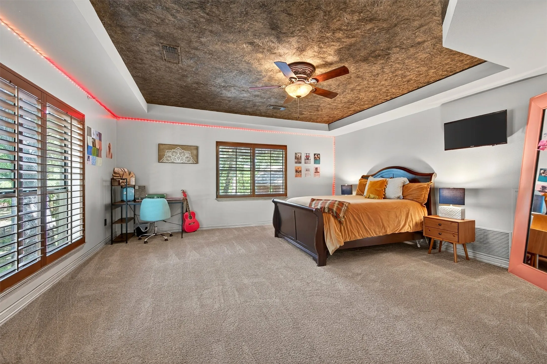 2nd Level Bedroom with Full Bathroom