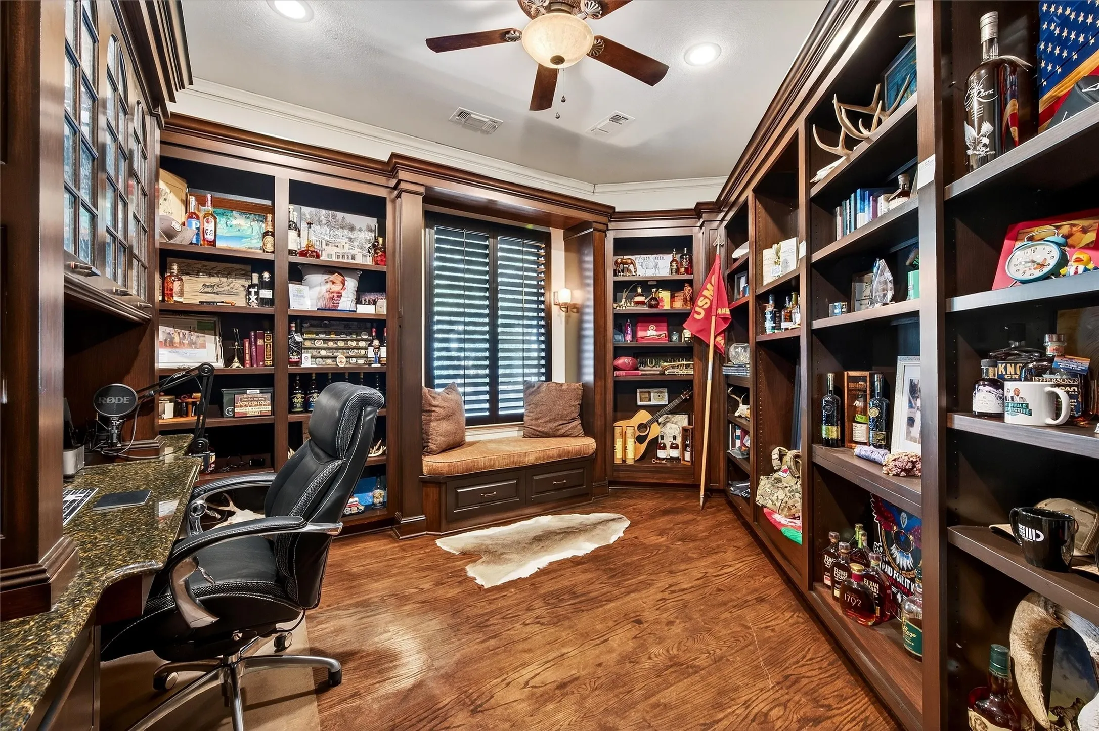 Custom Space with Built Ins
