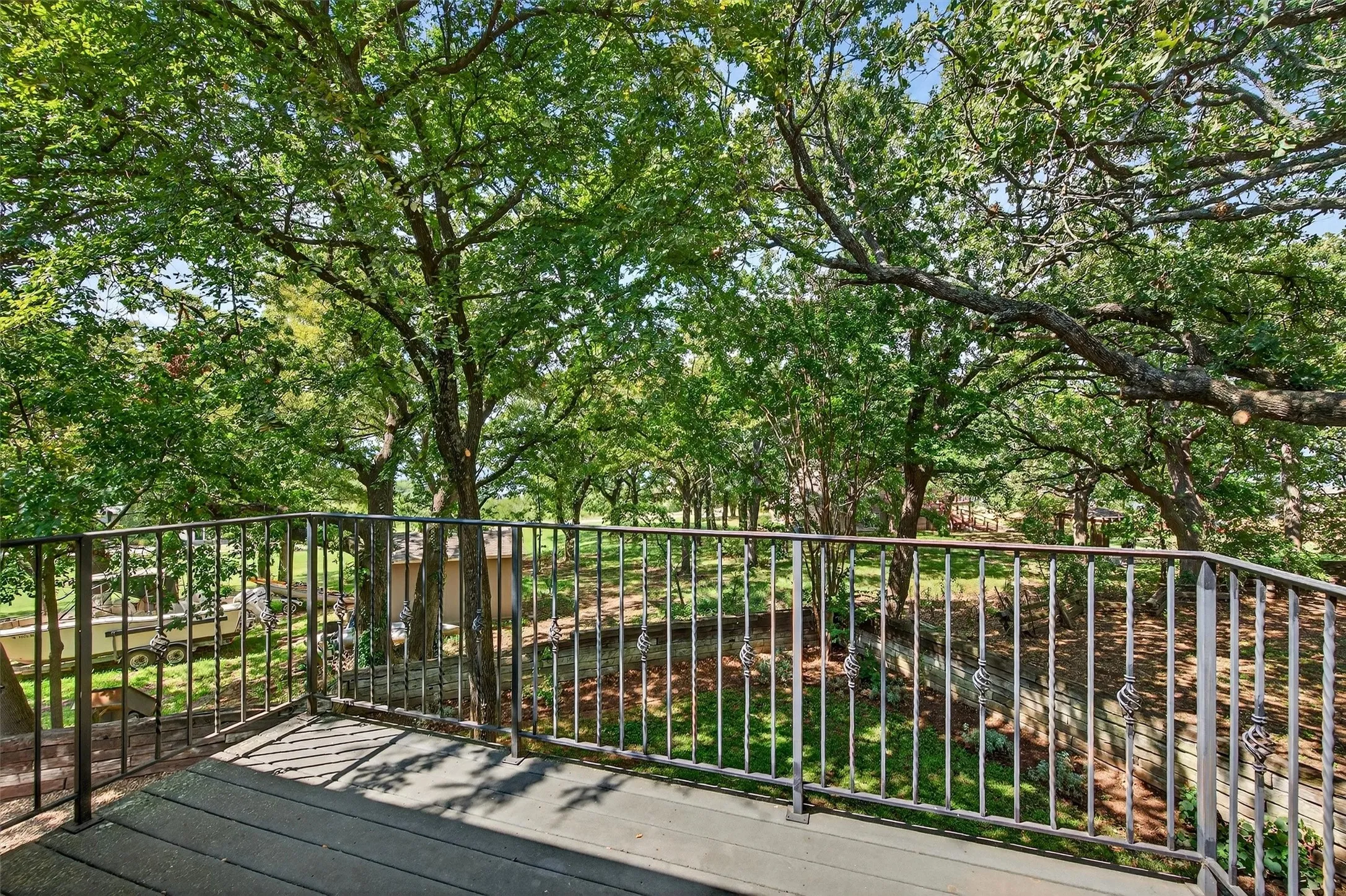 2nd Level Northwest Facing Deck Space with Lakeview