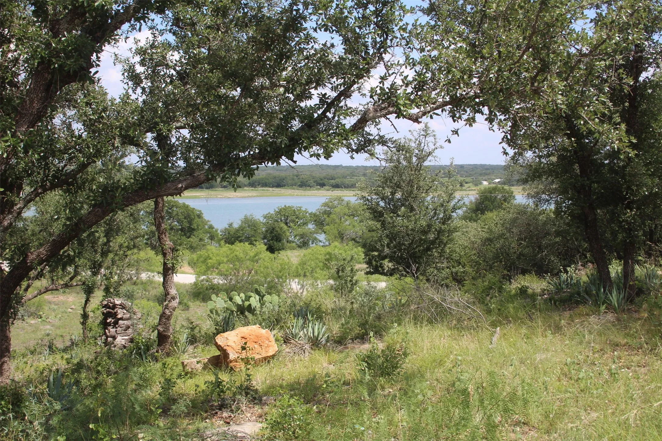 Unimproved Land For Sale in Brown County , 7543 FEATHER BAY Drive, Brownwood, Texas 76801, 0, 0, Garage spaces, 0 Sqft, built in 0, mls#21074848, Real Estate Agent in Brownwood, Homes For Sale in Brown county, Homes For Sale in Brownwood, Realtor in Brownwood Texas, Real Estate Brokerage Independent Realty Texas, Luminita Cordes Realtor