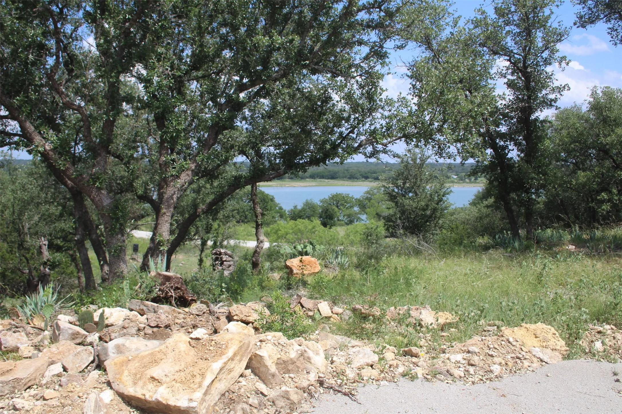 Unimproved Land For Sale in Brown County , 7543 FEATHER BAY Drive, Brownwood, Texas 76801, 0, 0, Garage spaces, 0 Sqft, built in 0, mls#21074848, Real Estate Agent in Brownwood, Homes For Sale in Brown county, Homes For Sale in Brownwood, Realtor in Brownwood Texas, Real Estate Brokerage Independent Realty Texas, Luminita Cordes Realtor