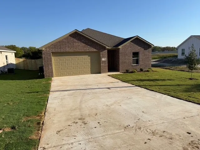 Single Family Residence For Sale in Grayson County , 309 Garland Road, Bells, Texas 75414, 3 Bedroom, 2 Bathroom, 2 Garage spaces, 1,467 Sqft, built in 2025, New Construction - Complete, mls#21074923, Real Estate Agent in Bells, Homes For Sale in Grayson county, Homes For Sale in Bells, Realtor in Bells Texas, Real Estate Brokerage Independent Realty Texas, Luminita Cordes Realtor