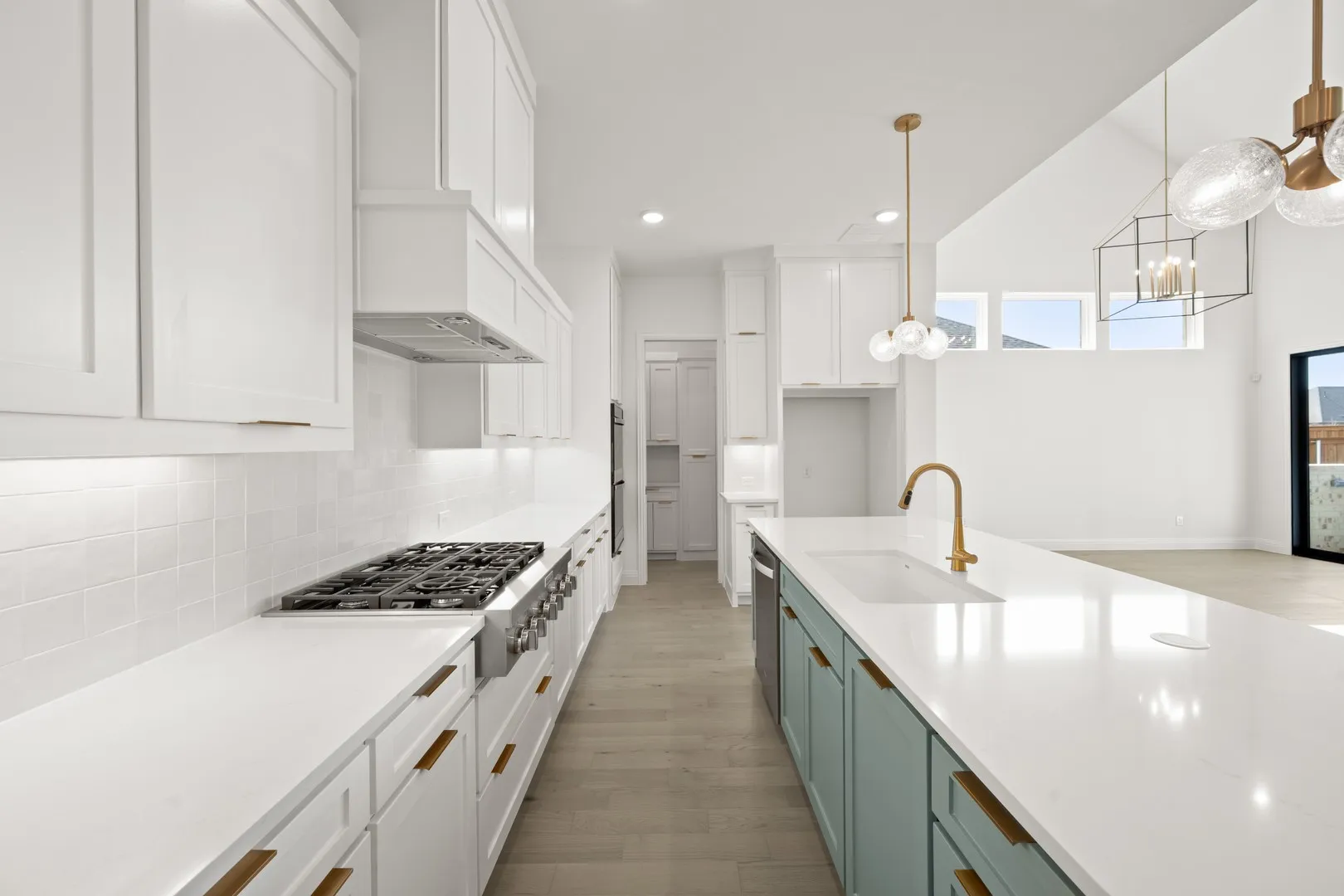4730 Hawthorn Hills- Kitchen-3