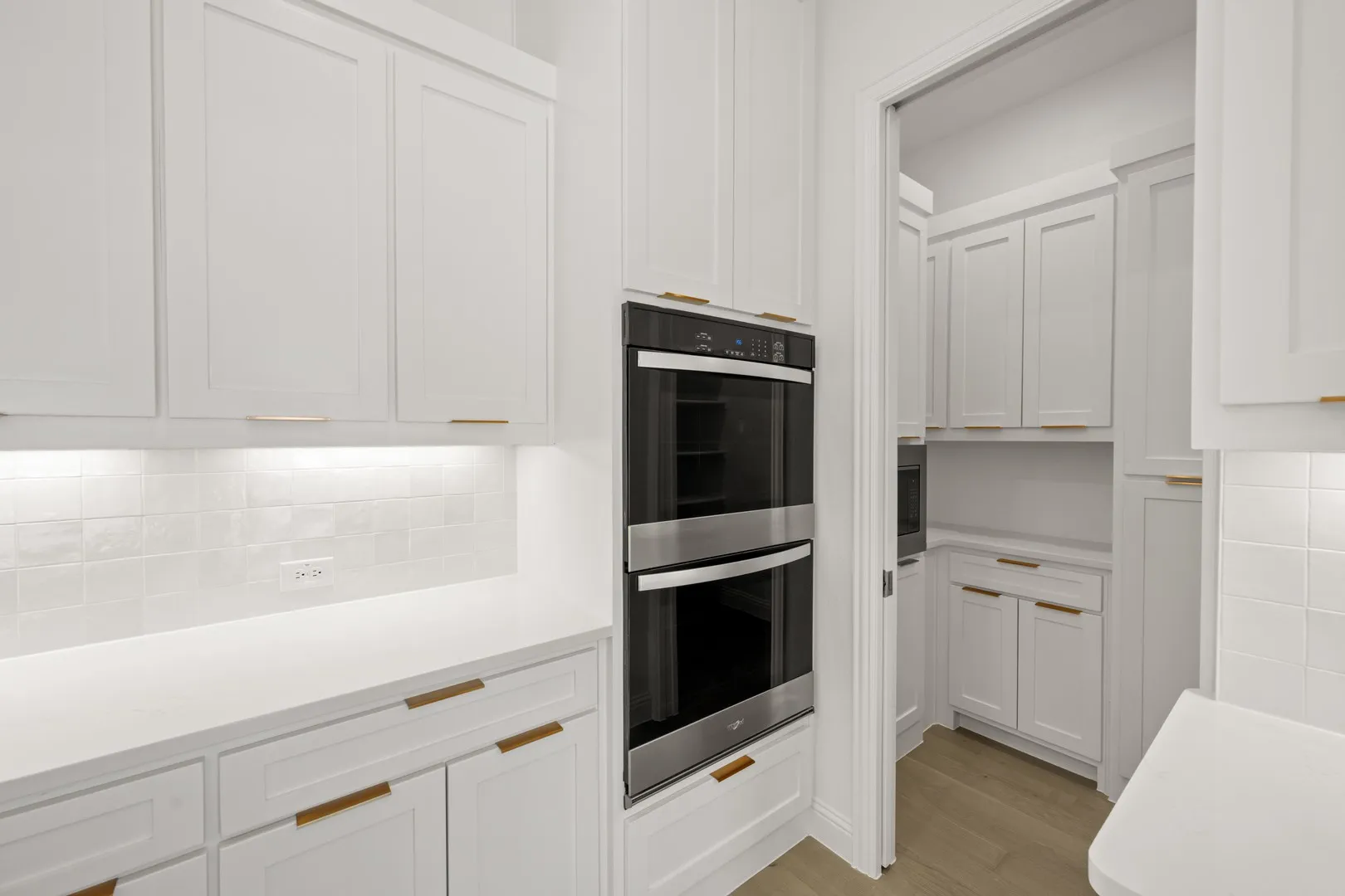 4730 Hawthorn Hills- Kitchen-4