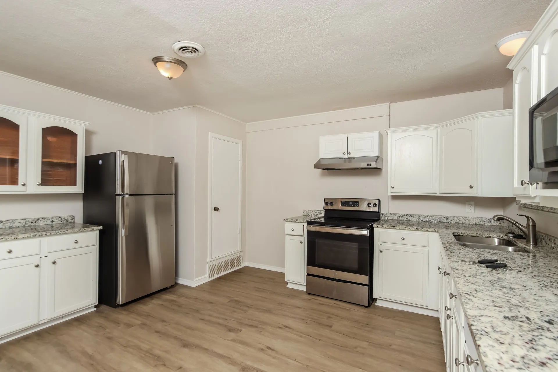 Single Family Residence For Sale in Dallas County , 1823 Houghton Road, Dallas, Texas 75217, 3 Bedroom, 2 Bathroom, 1 Garage spaces, 1,464 Sqft, built in 1955, mls#21069970, Real Estate Agent in Dallas, Homes For Sale in Dallas county, Homes For Sale in Dallas, Realtor in Dallas Texas, Real Estate Brokerage Independent Realty Texas, Luminita Cordes Realtor