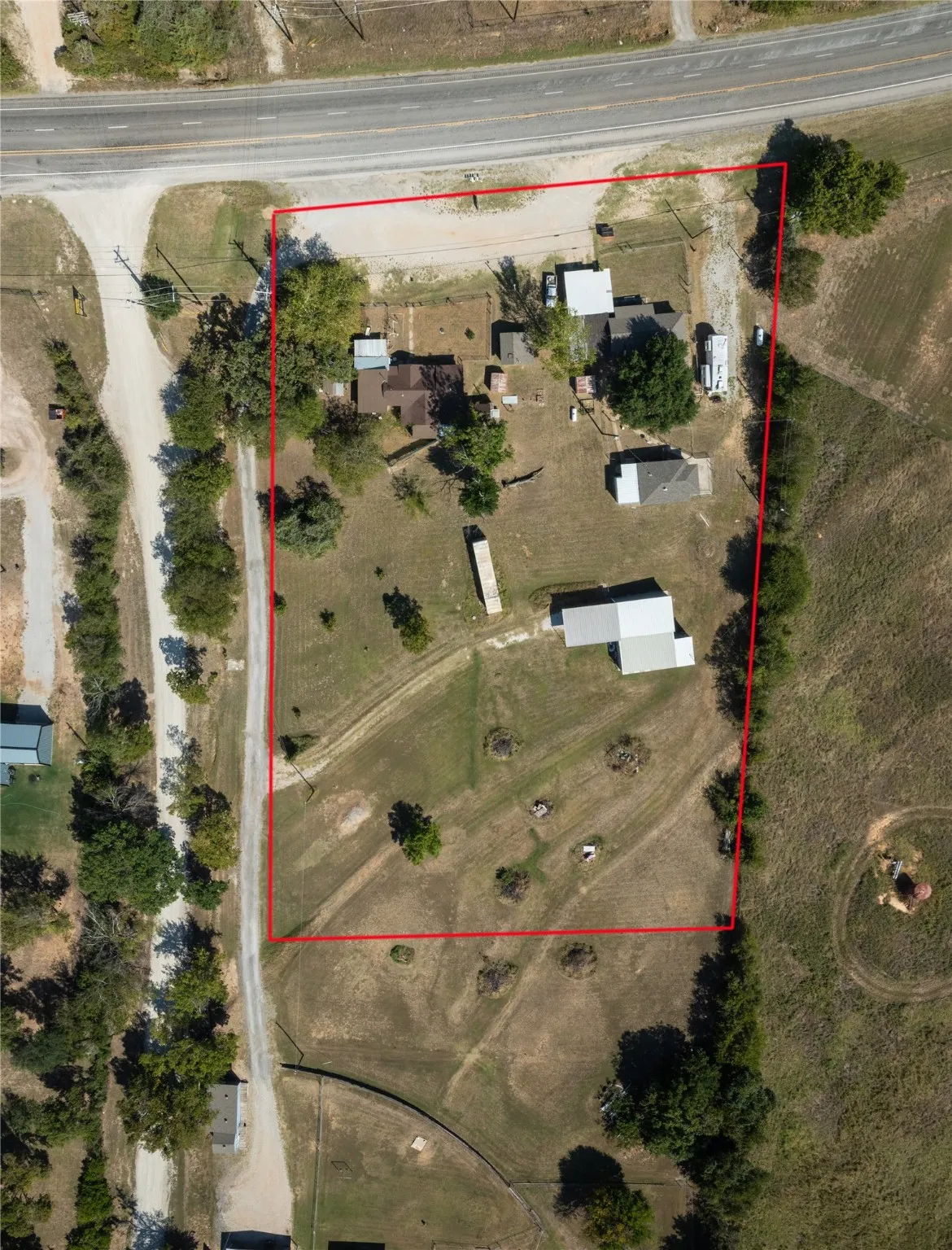 Aerial overview of property's location with property boundaries highlighted are only approximate
