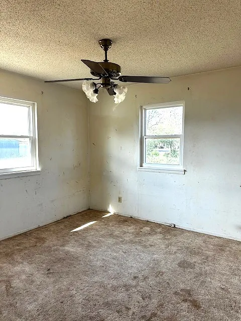 Single Family Residence For Sale in Coke County , 123 E Mc Caulley Avenue, Bronte, Texas 76933, 3 Bedroom, 2 Bathroom, 2 Garage spaces, 1,258 Sqft, built in 1975, Preowned, mls#20986122, Real Estate Agent in Bronte, Homes For Sale in Coke county, Homes For Sale in Bronte, Realtor in Bronte Texas, Real Estate Brokerage Independent Realty Texas, Luminita Cordes Realtor