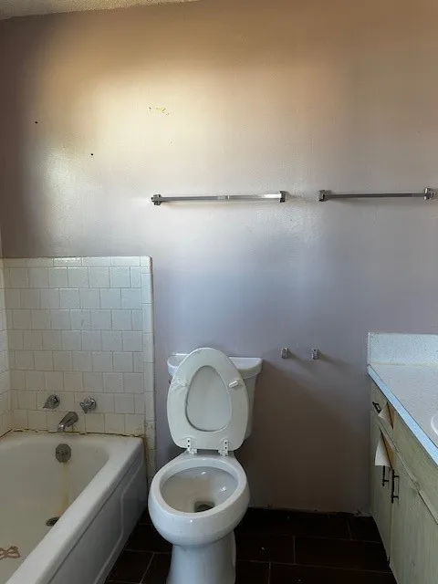 Single Family Residence For Sale in Coke County , 123 E Mc Caulley Avenue, Bronte, Texas 76933, 3 Bedroom, 2 Bathroom, 2 Garage spaces, 1,258 Sqft, built in 1975, Preowned, mls#20986122, Real Estate Agent in Bronte, Homes For Sale in Coke county, Homes For Sale in Bronte, Realtor in Bronte Texas, Real Estate Brokerage Independent Realty Texas, Luminita Cordes Realtor
