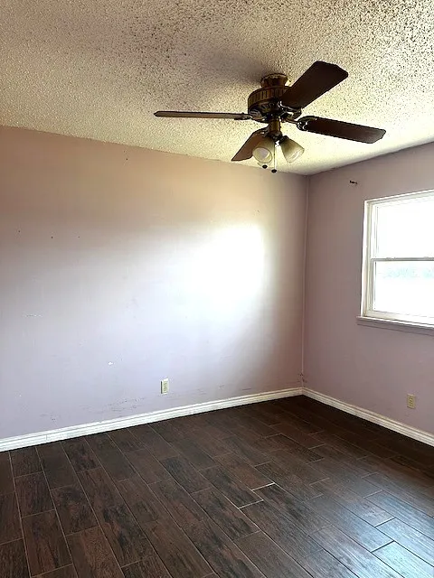 Single Family Residence For Sale in Coke County , 123 E Mc Caulley Avenue, Bronte, Texas 76933, 3 Bedroom, 2 Bathroom, 2 Garage spaces, 1,258 Sqft, built in 1975, Preowned, mls#20986122, Real Estate Agent in Bronte, Homes For Sale in Coke county, Homes For Sale in Bronte, Realtor in Bronte Texas, Real Estate Brokerage Independent Realty Texas, Luminita Cordes Realtor