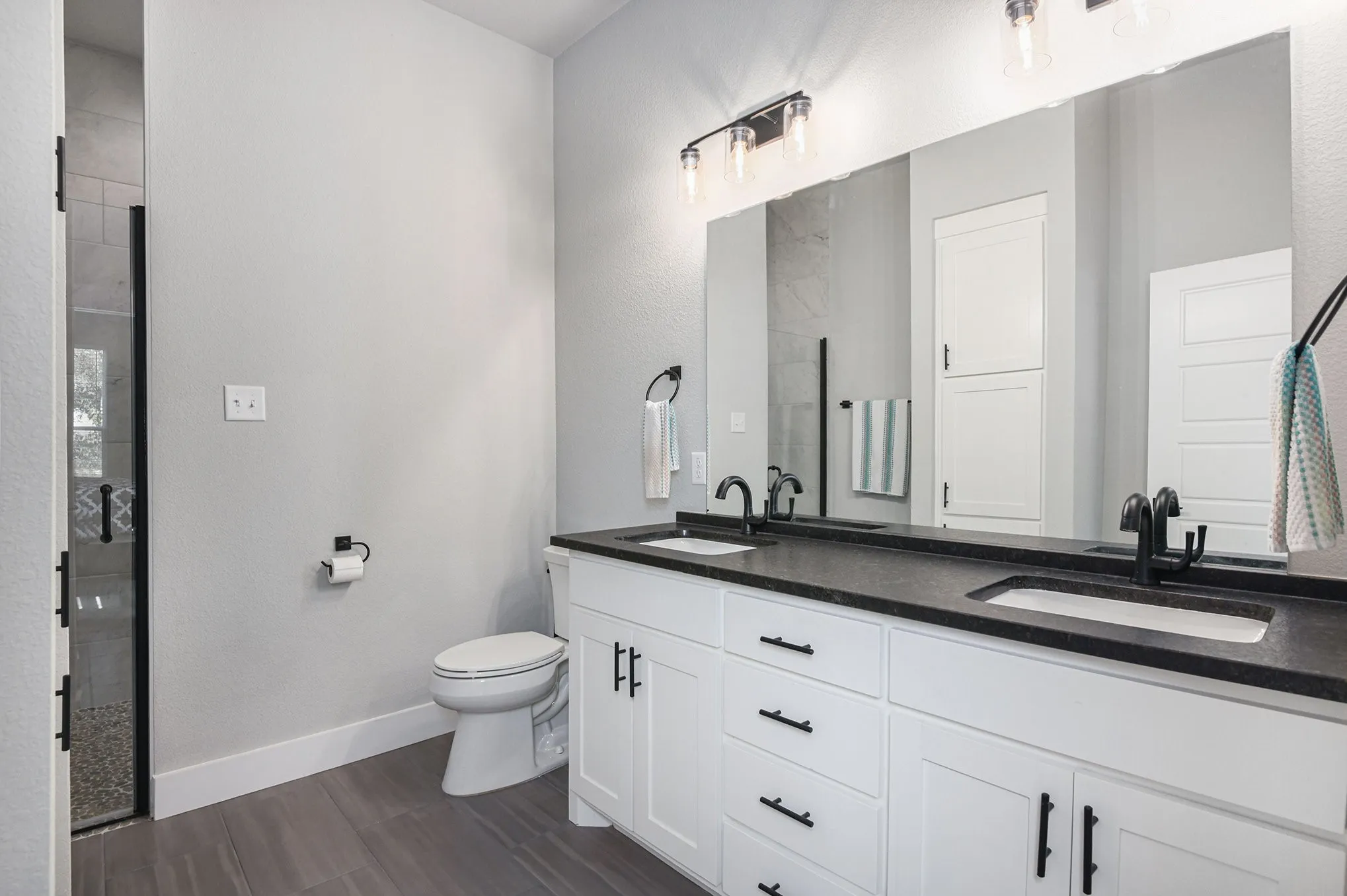 Single Family Residence For Sale in Wise County , 811 County Road 3451, Paradise, Texas 76073, 3 Bedroom, 3 Bathroom, 3 Garage spaces, 2,283 Sqft, built in 2022, Preowned, mls#21072545, Real Estate Agent in Paradise, Homes For Sale in Wise county, Homes For Sale in Paradise, Realtor in Paradise Texas, Real Estate Brokerage Independent Realty Texas, Luminita Cordes Realtor