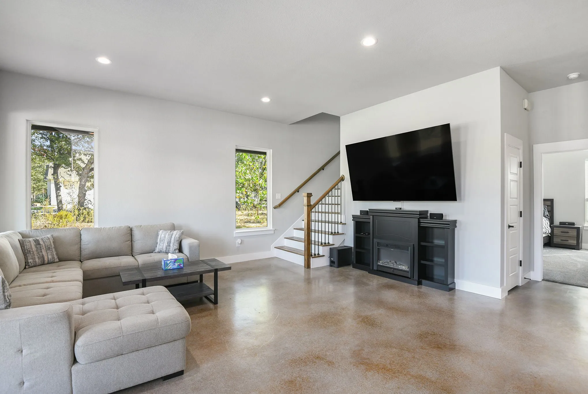 Single Family Residence For Sale in Wise County , 811 County Road 3451, Paradise, Texas 76073, 3 Bedroom, 3 Bathroom, 3 Garage spaces, 2,283 Sqft, built in 2022, Preowned, mls#21072545, Real Estate Agent in Paradise, Homes For Sale in Wise county, Homes For Sale in Paradise, Realtor in Paradise Texas, Real Estate Brokerage Independent Realty Texas, Luminita Cordes Realtor