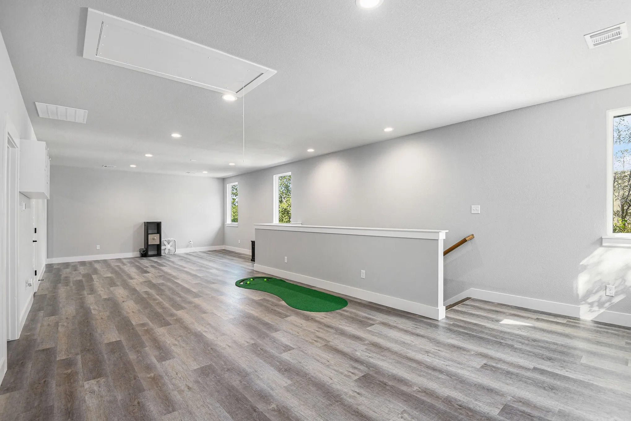 Single Family Residence For Sale in Wise County , 811 County Road 3451, Paradise, Texas 76073, 3 Bedroom, 3 Bathroom, 3 Garage spaces, 2,283 Sqft, built in 2022, Preowned, mls#21072545, Real Estate Agent in Paradise, Homes For Sale in Wise county, Homes For Sale in Paradise, Realtor in Paradise Texas, Real Estate Brokerage Independent Realty Texas, Luminita Cordes Realtor