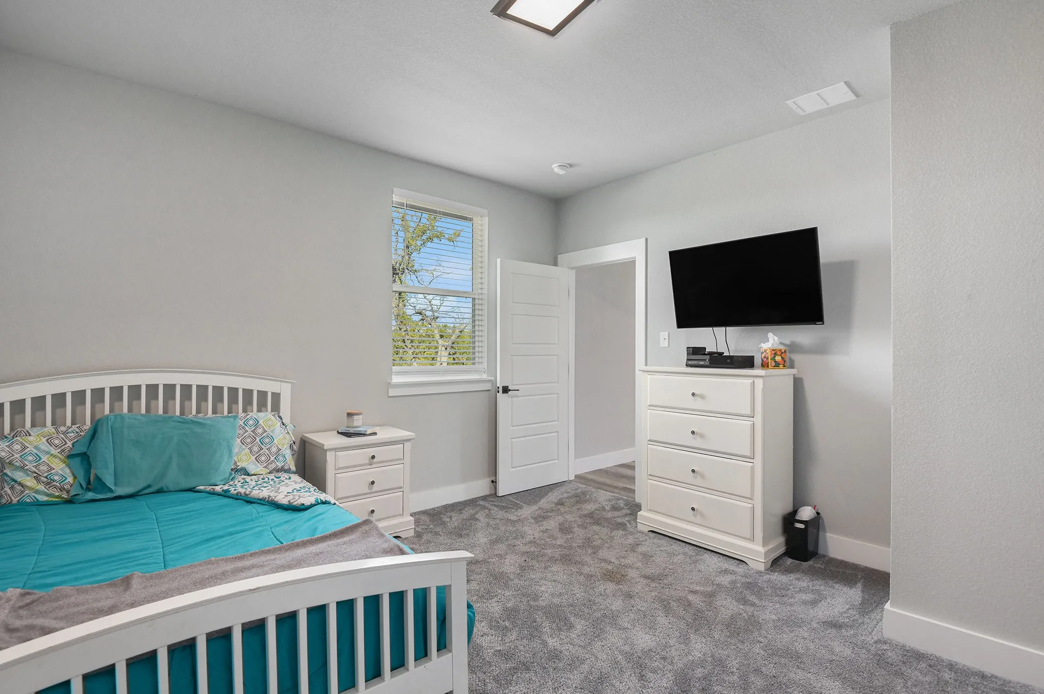 Single Family Residence For Sale in Wise County , 811 County Road 3451, Paradise, Texas 76073, 3 Bedroom, 3 Bathroom, 3 Garage spaces, 2,283 Sqft, built in 2022, Preowned, mls#21072545, Real Estate Agent in Paradise, Homes For Sale in Wise county, Homes For Sale in Paradise, Realtor in Paradise Texas, Real Estate Brokerage Independent Realty Texas, Luminita Cordes Realtor