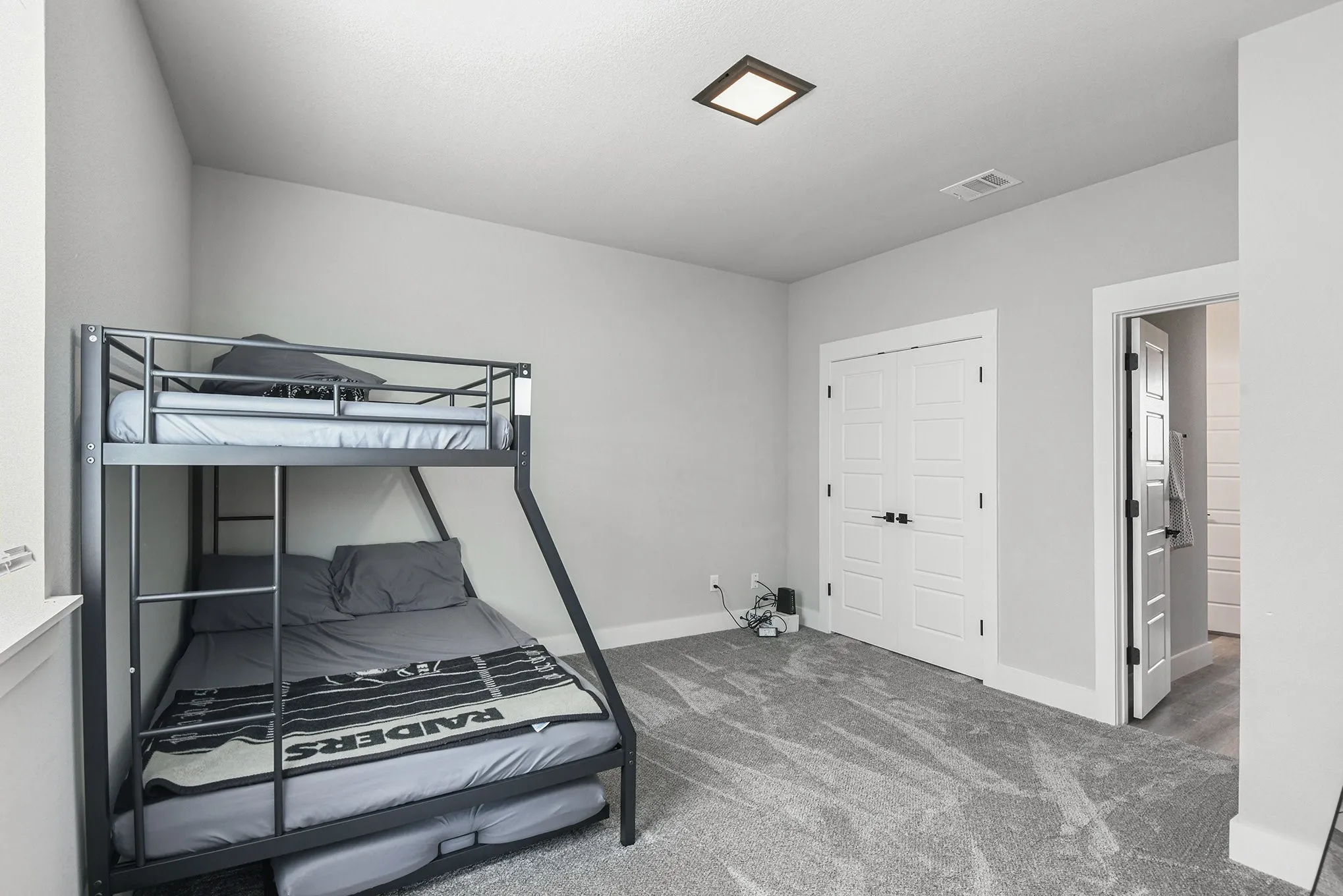 Single Family Residence For Sale in Wise County , 811 County Road 3451, Paradise, Texas 76073, 3 Bedroom, 3 Bathroom, 3 Garage spaces, 2,283 Sqft, built in 2022, Preowned, mls#21072545, Real Estate Agent in Paradise, Homes For Sale in Wise county, Homes For Sale in Paradise, Realtor in Paradise Texas, Real Estate Brokerage Independent Realty Texas, Luminita Cordes Realtor