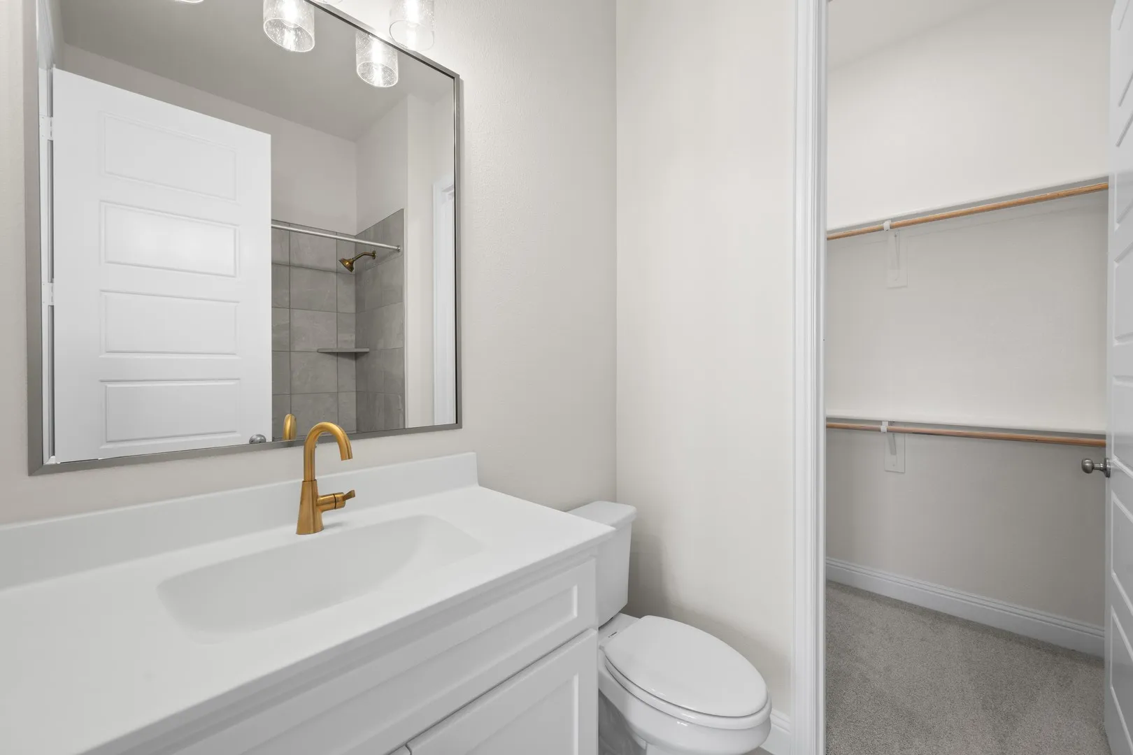 4726 Hawthorn Hills- Bathroom-1