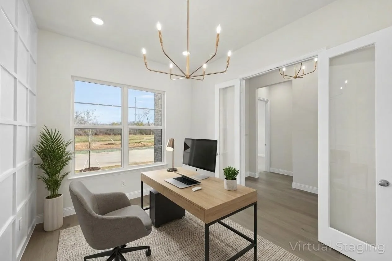 4726 Hawthorn Hills_Home Office Virtually Staged
