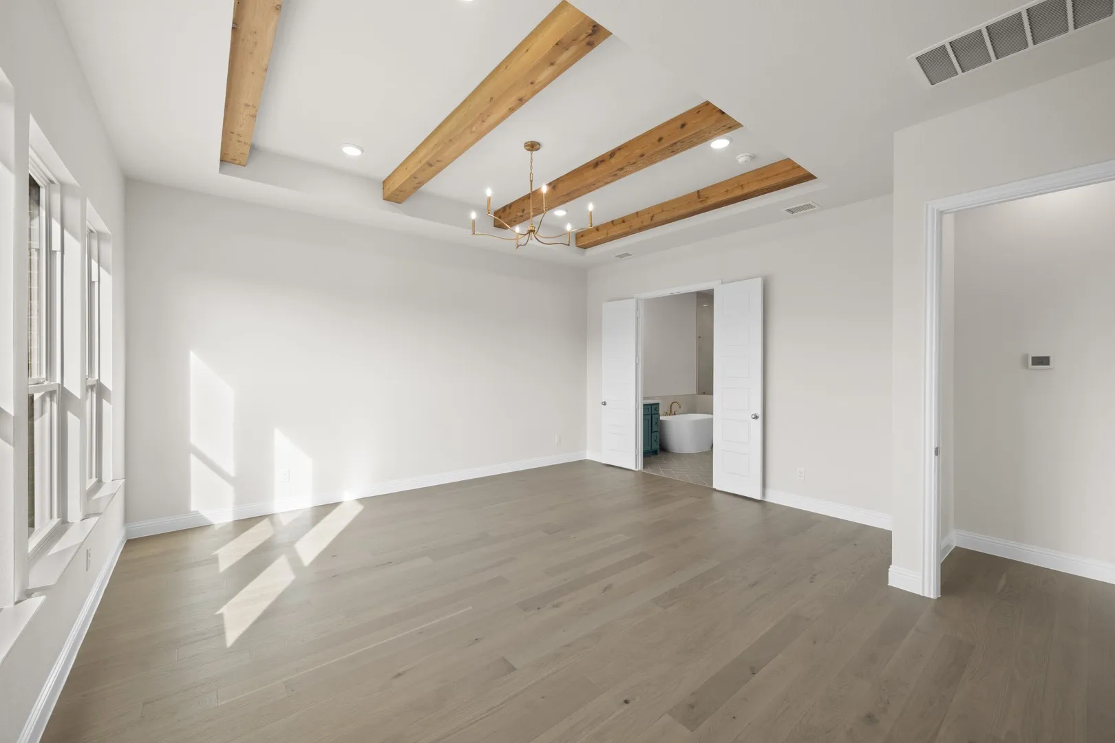 4726 Hawthorn Hills- Primary Suite-2