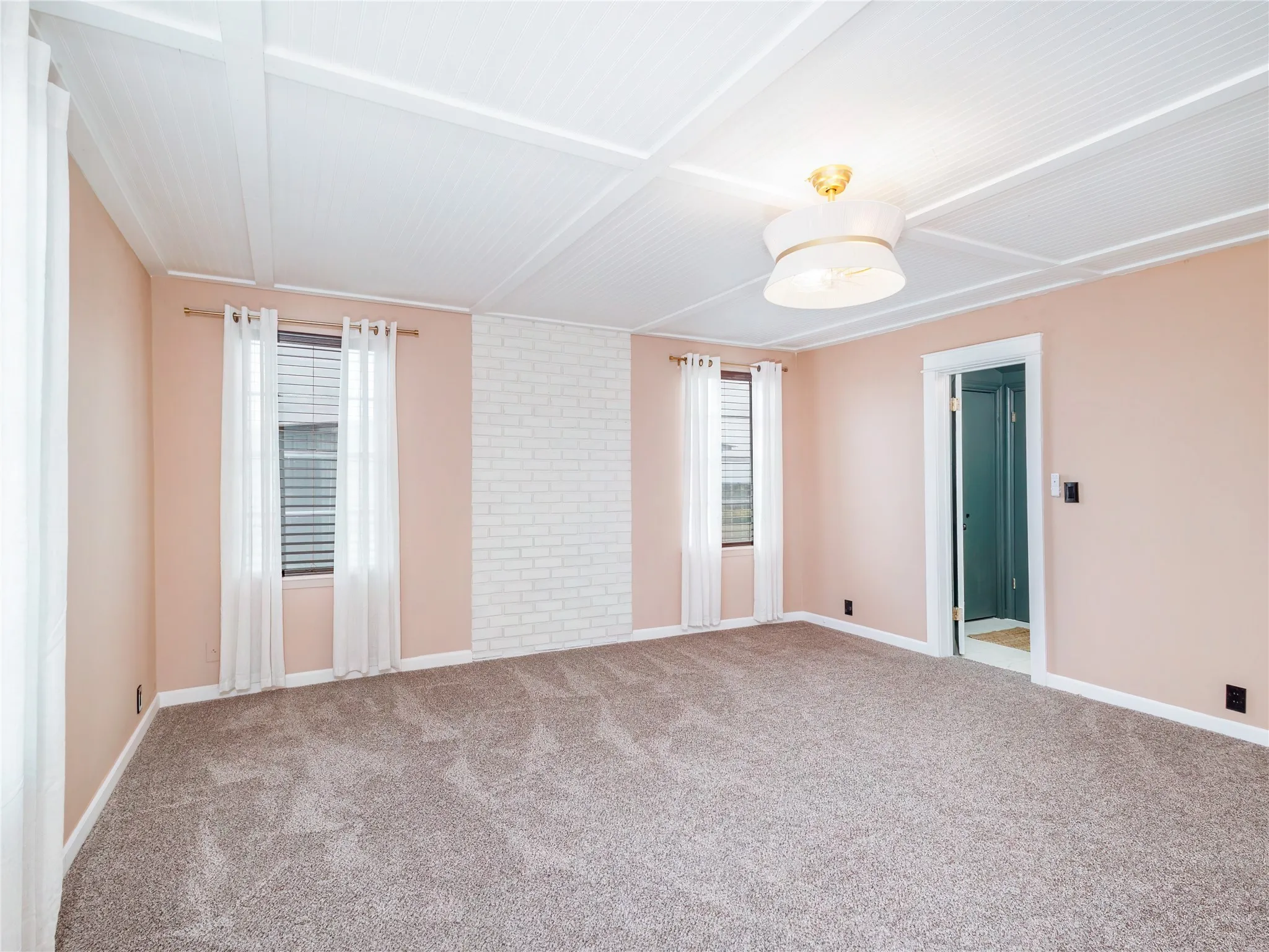 Single Family Residence For Sale in Mills County , 247 Fm 1029 N, Mullin, Texas 76864, 4 Bedroom, 2 Bathroom, 2 Garage spaces, 1,816 Sqft, built in 1890, mls#21075857, Real Estate Agent in Mullin, Homes For Sale in Mills county, Homes For Sale in Mullin, Realtor in Mullin Texas, Real Estate Brokerage Independent Realty Texas, Luminita Cordes Realtor