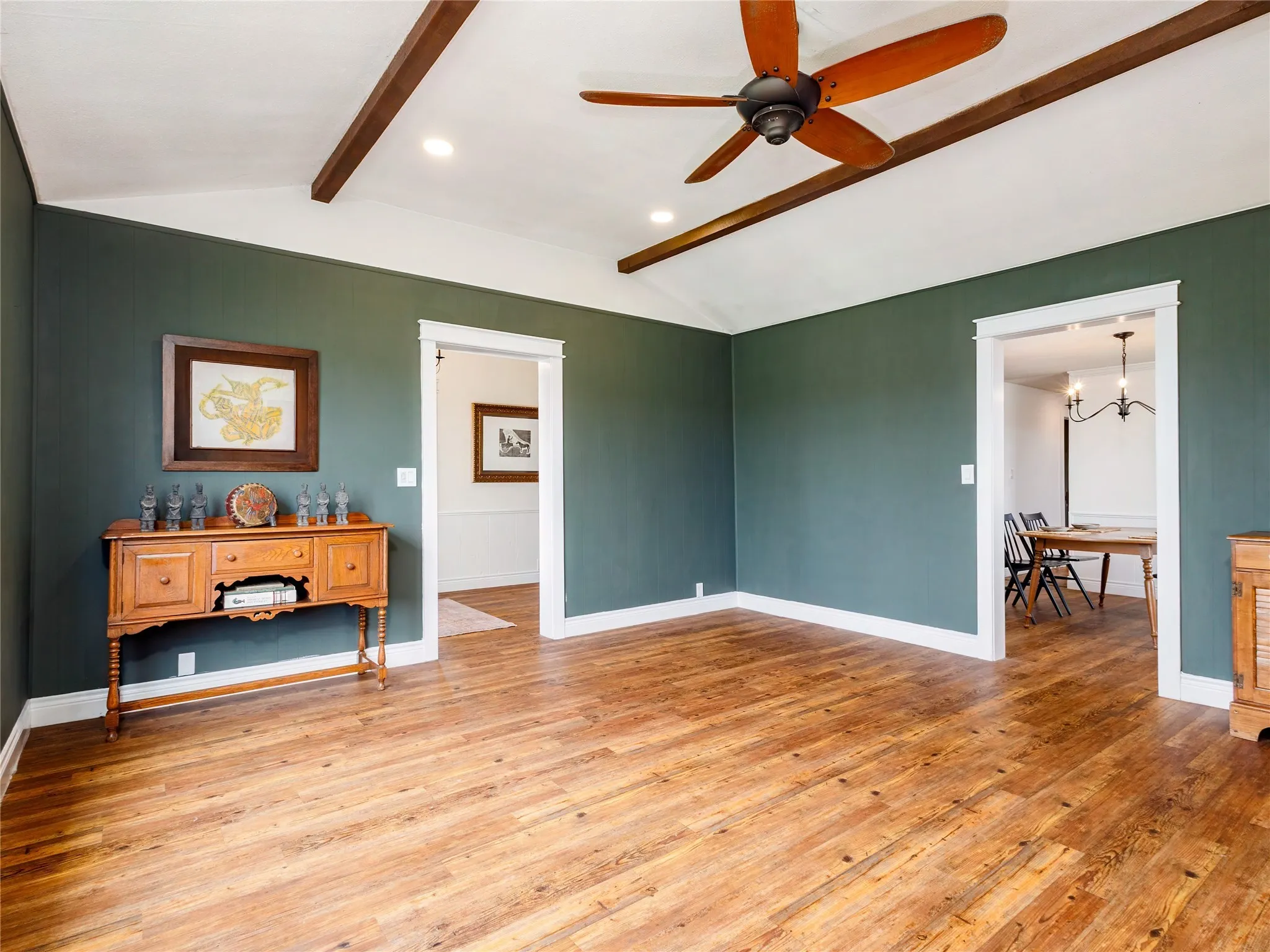 Single Family Residence For Sale in Mills County , 247 Fm 1029 N, Mullin, Texas 76864, 4 Bedroom, 2 Bathroom, 2 Garage spaces, 1,816 Sqft, built in 1890, mls#21075857, Real Estate Agent in Mullin, Homes For Sale in Mills county, Homes For Sale in Mullin, Realtor in Mullin Texas, Real Estate Brokerage Independent Realty Texas, Luminita Cordes Realtor