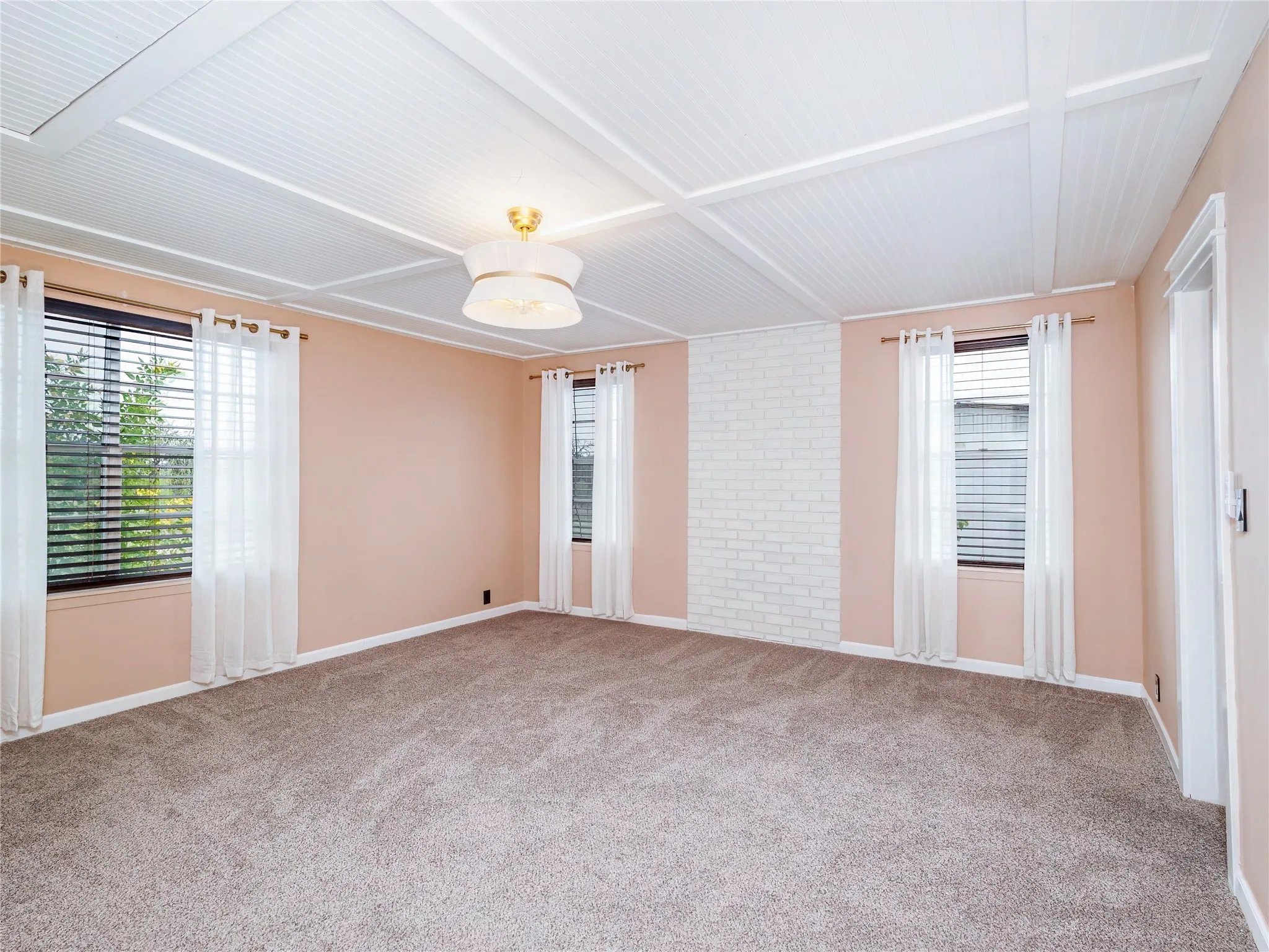 Single Family Residence For Sale in Mills County , 247 Fm 1029 N, Mullin, Texas 76864, 4 Bedroom, 2 Bathroom, 2 Garage spaces, 1,816 Sqft, built in 1890, mls#21075857, Real Estate Agent in Mullin, Homes For Sale in Mills county, Homes For Sale in Mullin, Realtor in Mullin Texas, Real Estate Brokerage Independent Realty Texas, Luminita Cordes Realtor