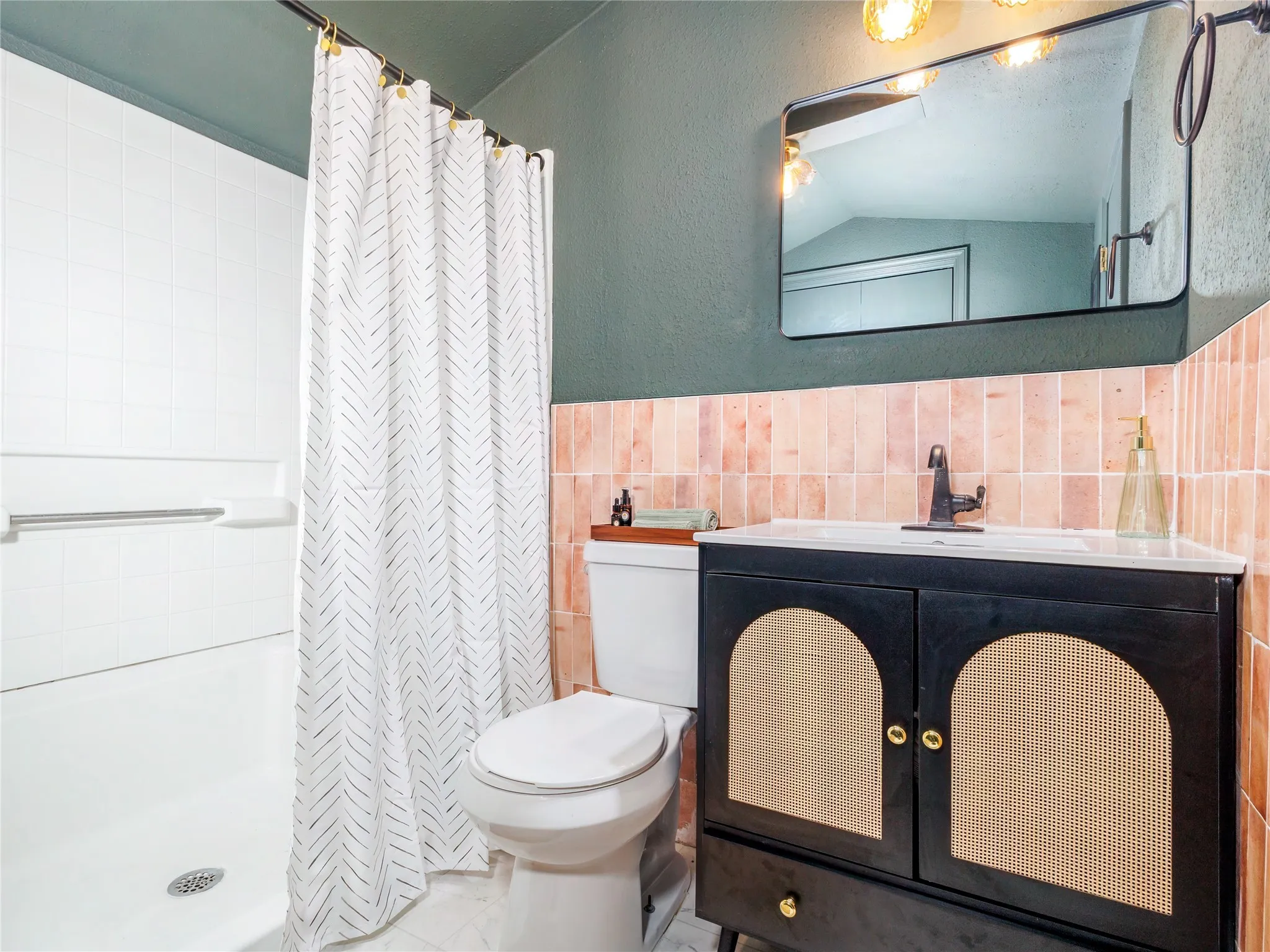 Single Family Residence For Sale in Mills County , 247 Fm 1029 N, Mullin, Texas 76864, 4 Bedroom, 2 Bathroom, 2 Garage spaces, 1,816 Sqft, built in 1890, mls#21075857, Real Estate Agent in Mullin, Homes For Sale in Mills county, Homes For Sale in Mullin, Realtor in Mullin Texas, Real Estate Brokerage Independent Realty Texas, Luminita Cordes Realtor