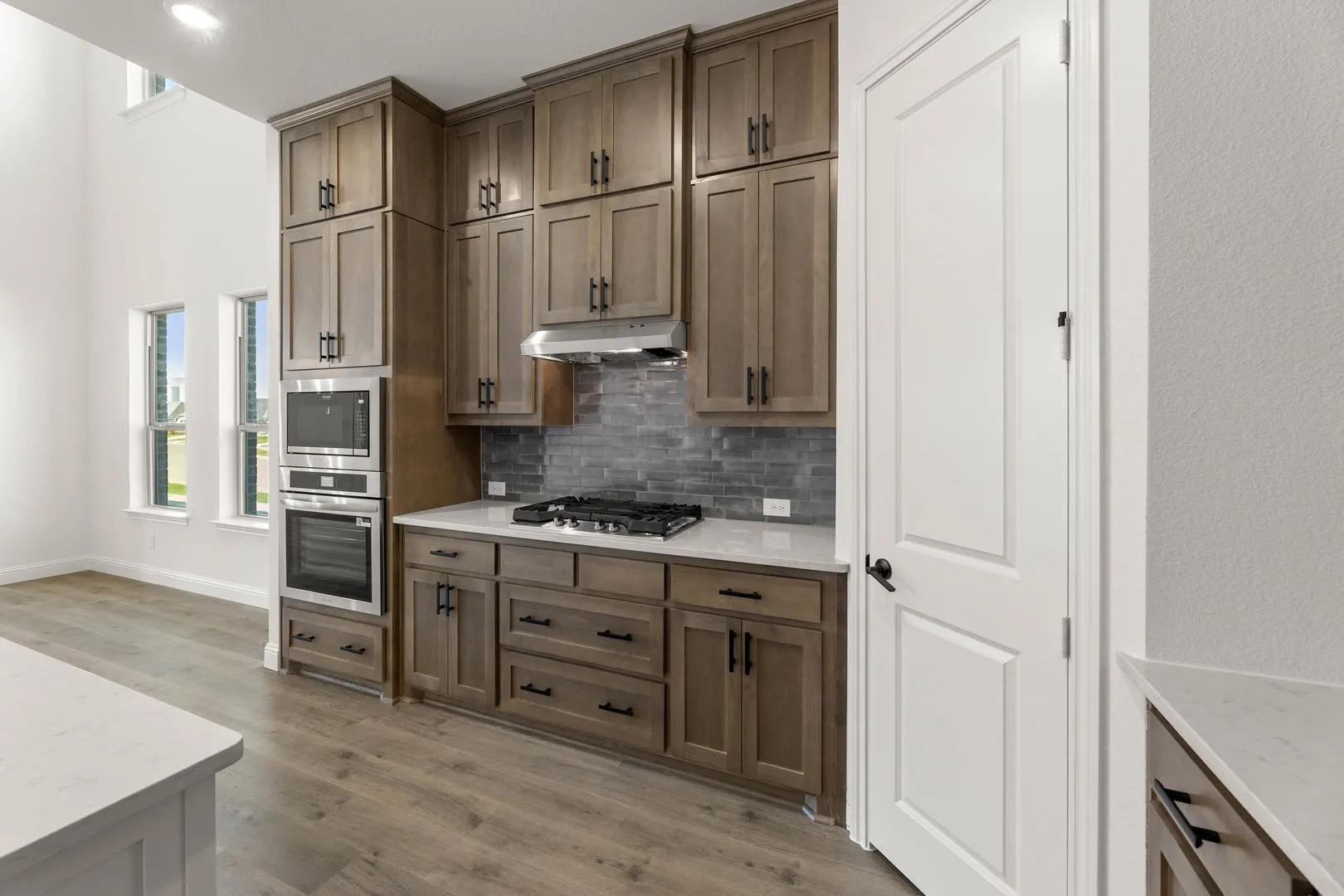 1041 Moss Grove-Kitchen-2