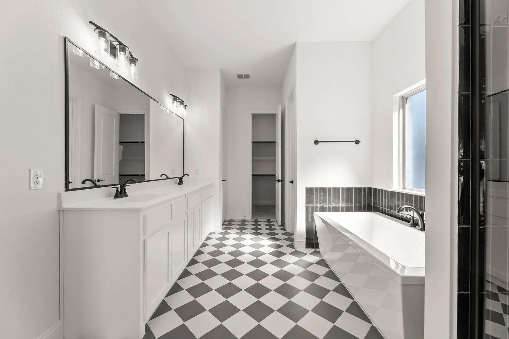1041 Moss Grove-Primary Suite-3