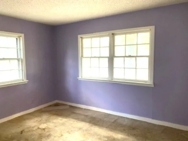Single Family Residence For Sale in Henderson County , 100 Thunderbird Drive, Athens, Texas 75751, 4 Bedroom, 3 Bathroom, Garage spaces, 1,774 Sqft, built in 1953, mls#21077789, Real Estate Agent in Athens, Homes For Sale in Henderson county, Homes For Sale in Athens, Realtor in Athens Texas, Real Estate Brokerage Independent Realty Texas, Luminita Cordes Realtor
