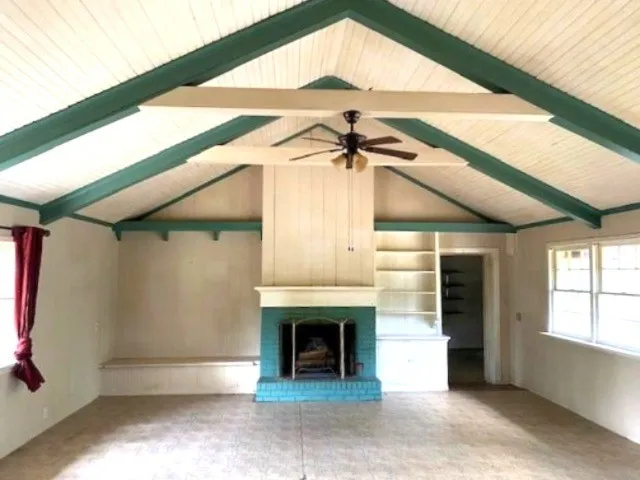 Single Family Residence For Sale in Henderson County , 100 Thunderbird Drive, Athens, Texas 75751, 4 Bedroom, 3 Bathroom, Garage spaces, 1,774 Sqft, built in 1953, mls#21077789, Real Estate Agent in Athens, Homes For Sale in Henderson county, Homes For Sale in Athens, Realtor in Athens Texas, Real Estate Brokerage Independent Realty Texas, Luminita Cordes Realtor