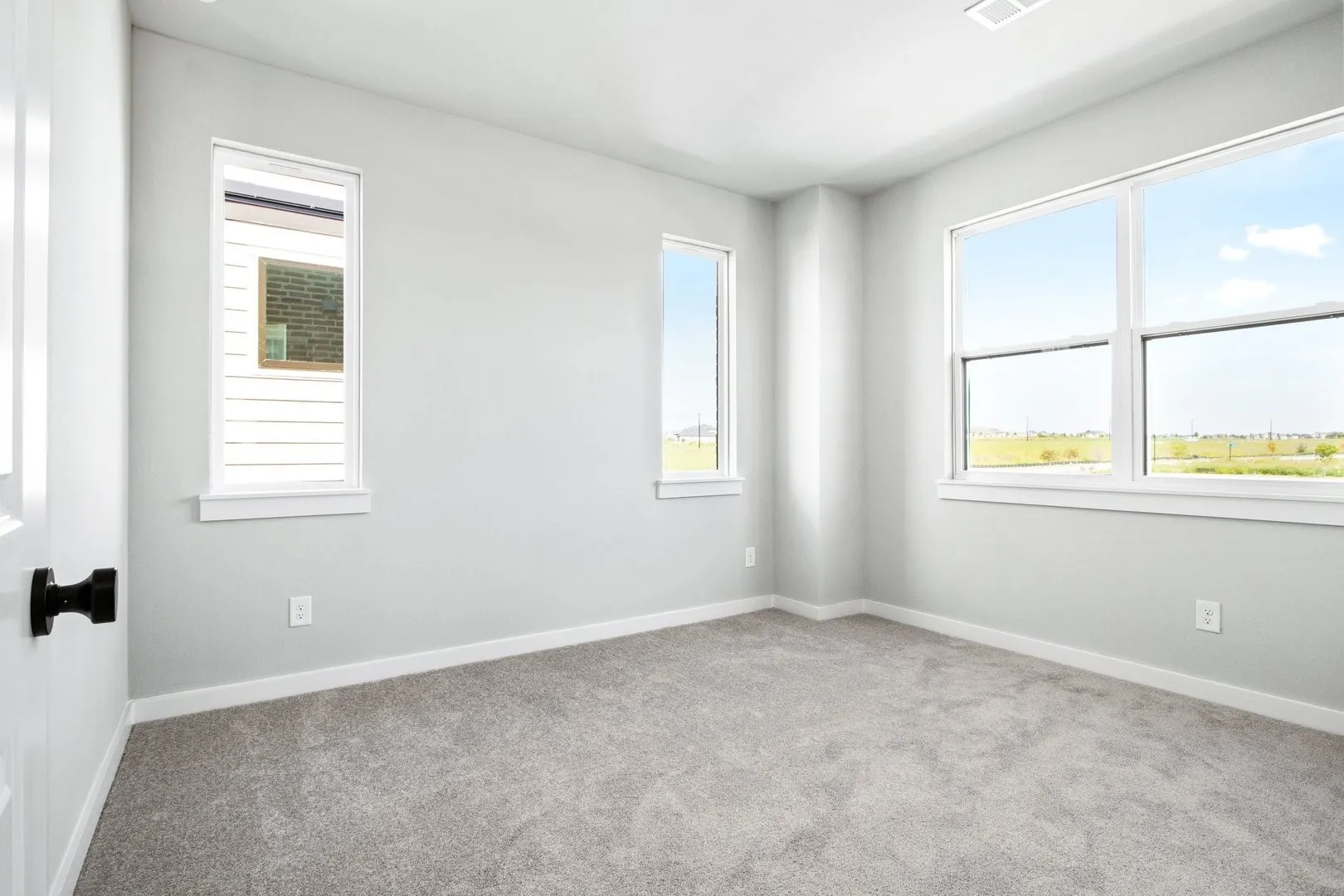 025-2020AldrichRoad-Celina-TX-75009-Bedroom2.jpg-SMALL