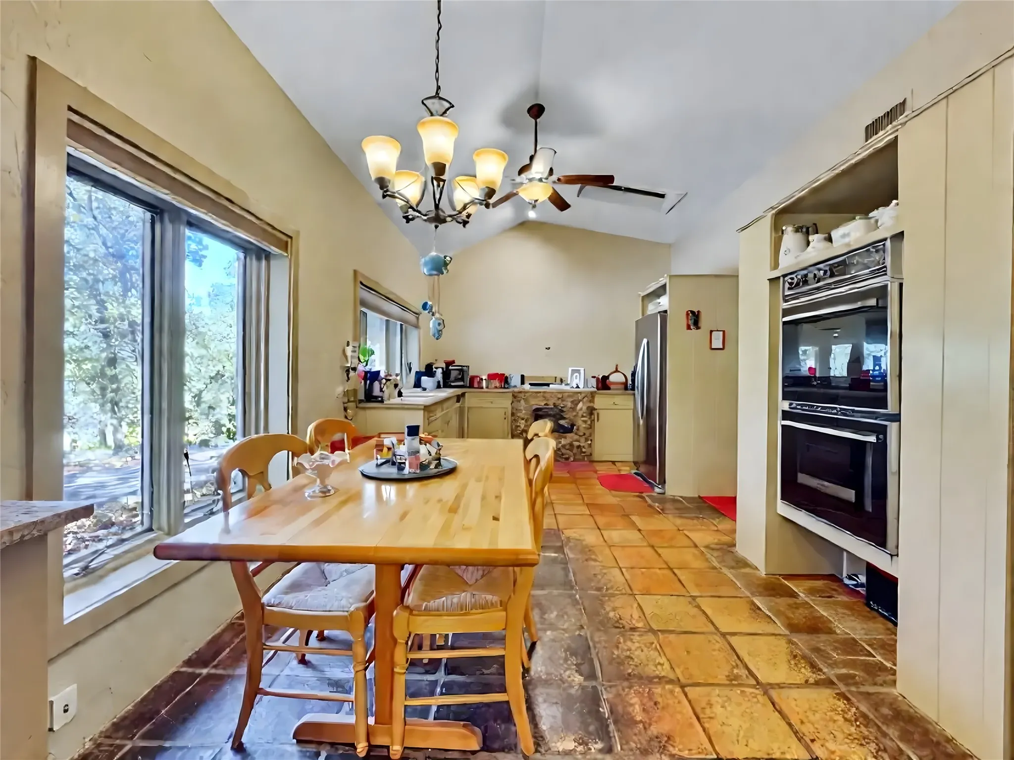Single Family Residence For Sale in Denton County , 6565 Rockridge, Aubrey, Texas 76227, 4 Bedroom, 6 Bathroom, 3 Garage spaces, 6,595 Sqft, built in 2010, mls#21076939, Real Estate Agent in Aubrey, Homes For Sale in Denton county, Homes For Sale in Aubrey, Realtor in Aubrey Texas, Real Estate Brokerage Independent Realty Texas, Luminita Cordes Realtor
