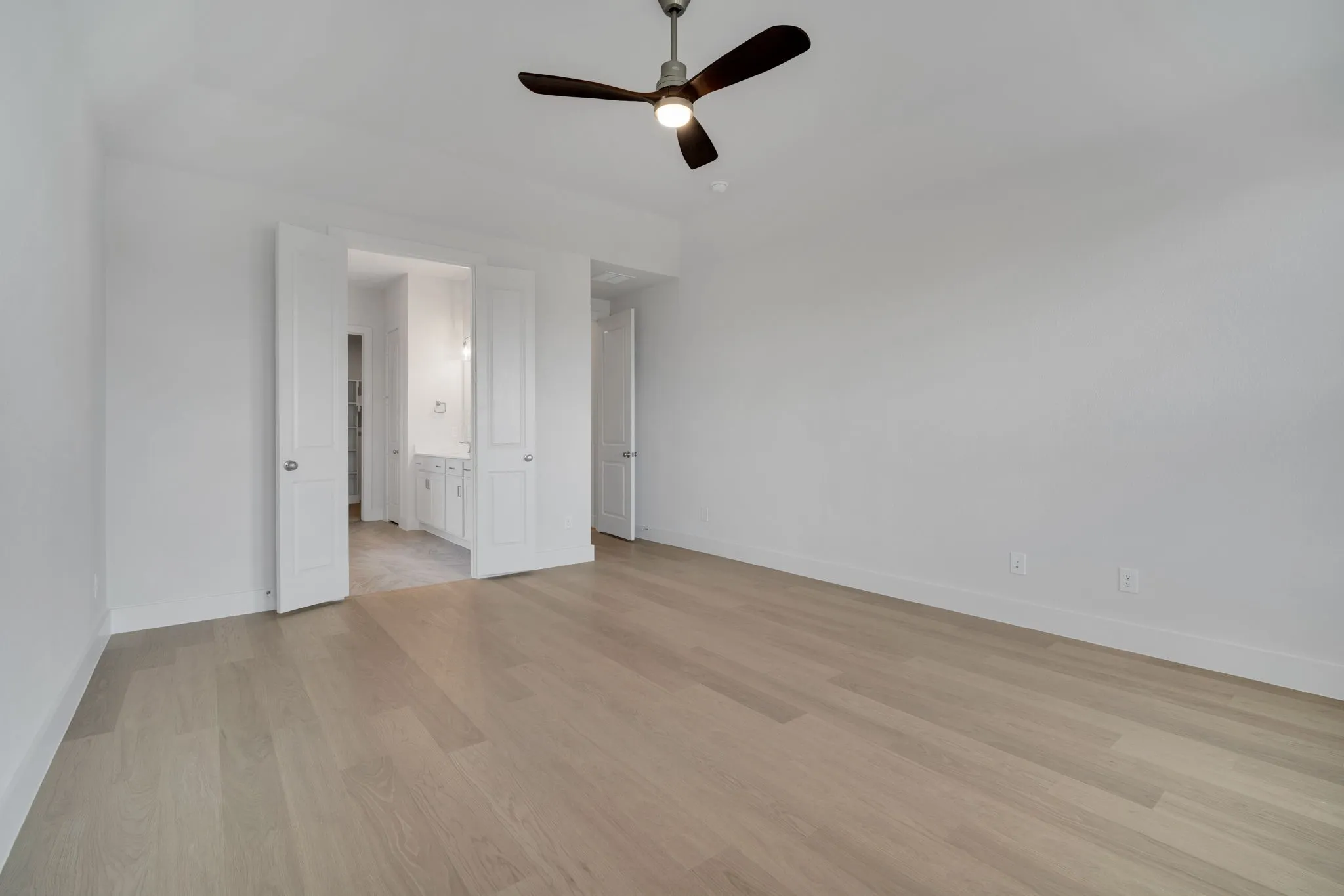 Single Family Residence For Sale in Ellis County , 4308 Laurel Trail, Midlothian, Texas 76065, 4 Bedroom, 3 Bathroom, 2 Garage spaces, 2,521 Sqft, built in 2026, New Construction - Complete, mls#21078113, Real Estate Agent in Midlothian, Homes For Sale in Ellis county, Homes For Sale in Midlothian, Realtor in Midlothian Texas, Real Estate Brokerage Independent Realty Texas, Luminita Cordes Realtor