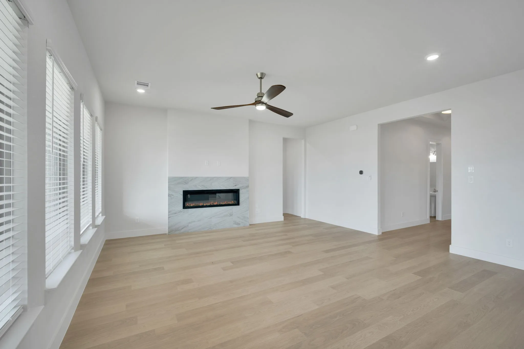 Single Family Residence For Sale in Ellis County , 4308 Laurel Trail, Midlothian, Texas 76065, 4 Bedroom, 3 Bathroom, 2 Garage spaces, 2,521 Sqft, built in 2026, New Construction - Complete, mls#21078113, Real Estate Agent in Midlothian, Homes For Sale in Ellis county, Homes For Sale in Midlothian, Realtor in Midlothian Texas, Real Estate Brokerage Independent Realty Texas, Luminita Cordes Realtor