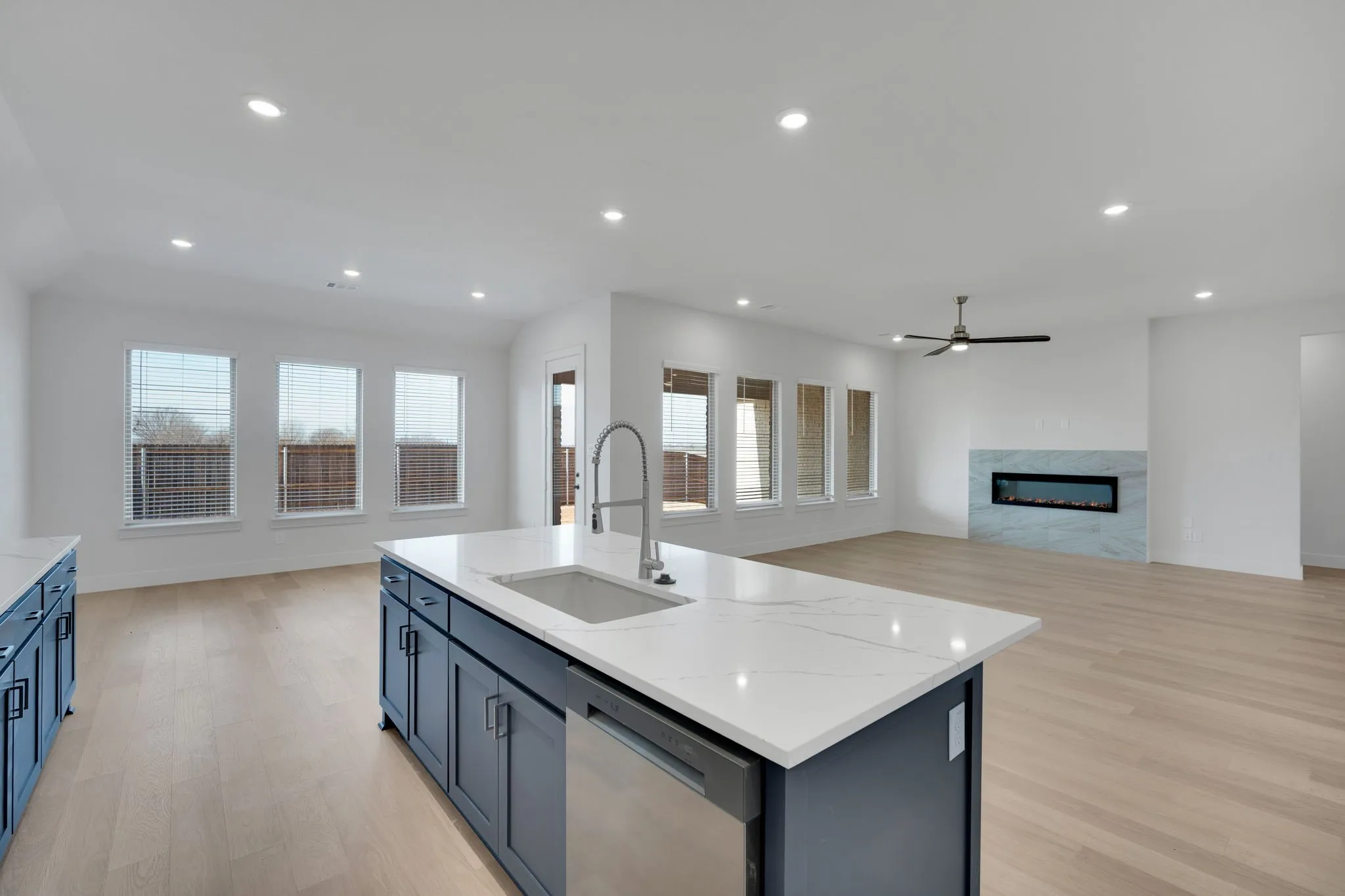 Single Family Residence For Sale in Ellis County , 4308 Laurel Trail, Midlothian, Texas 76065, 4 Bedroom, 3 Bathroom, 2 Garage spaces, 2,521 Sqft, built in 2026, New Construction - Complete, mls#21078113, Real Estate Agent in Midlothian, Homes For Sale in Ellis county, Homes For Sale in Midlothian, Realtor in Midlothian Texas, Real Estate Brokerage Independent Realty Texas, Luminita Cordes Realtor