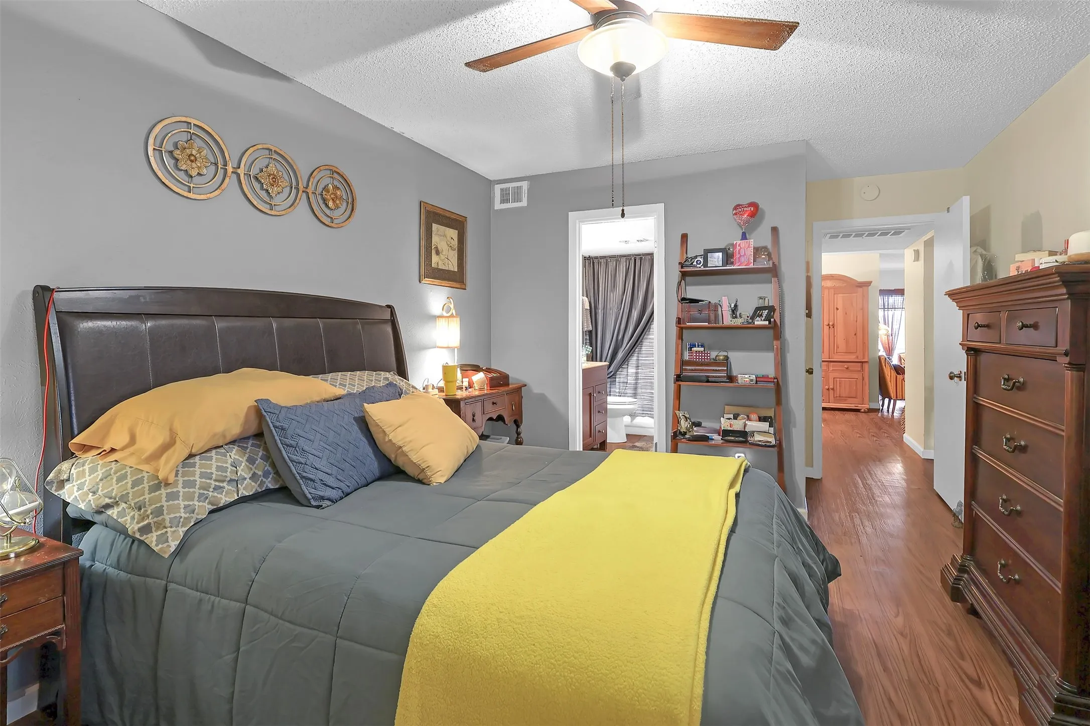 MASTER SUITE