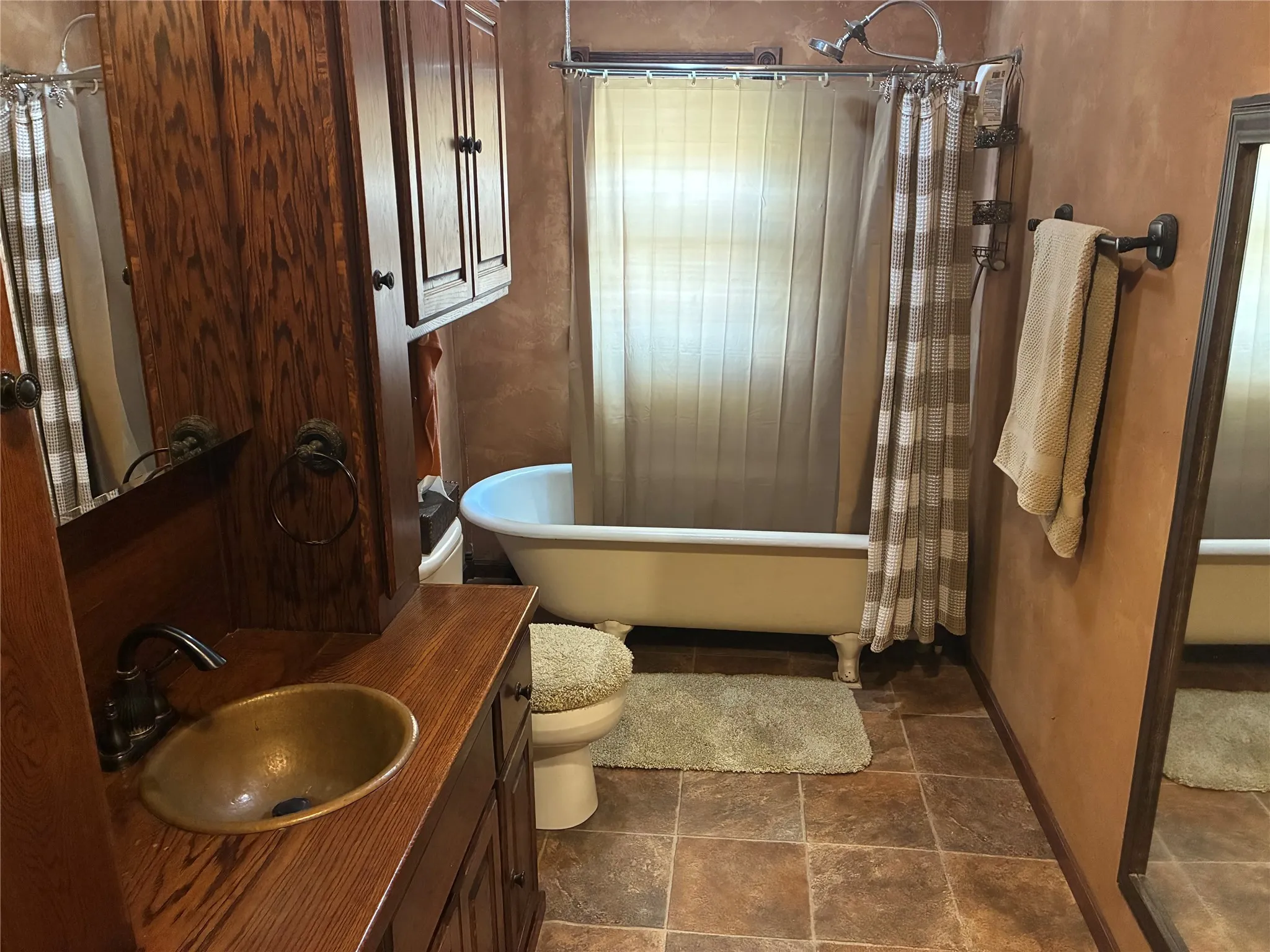 Single Family Residence For Sale in Parker County , 106 S Houston Street, Millsap, Texas 76066, 3 Bedroom, 1 Bathroom, 1 Garage spaces, 1,169 Sqft, built in 0, mls#21078128, Real Estate Agent in Millsap, Homes For Sale in Parker county, Homes For Sale in Millsap, Realtor in Millsap Texas, Real Estate Brokerage Independent Realty Texas, Luminita Cordes Realtor