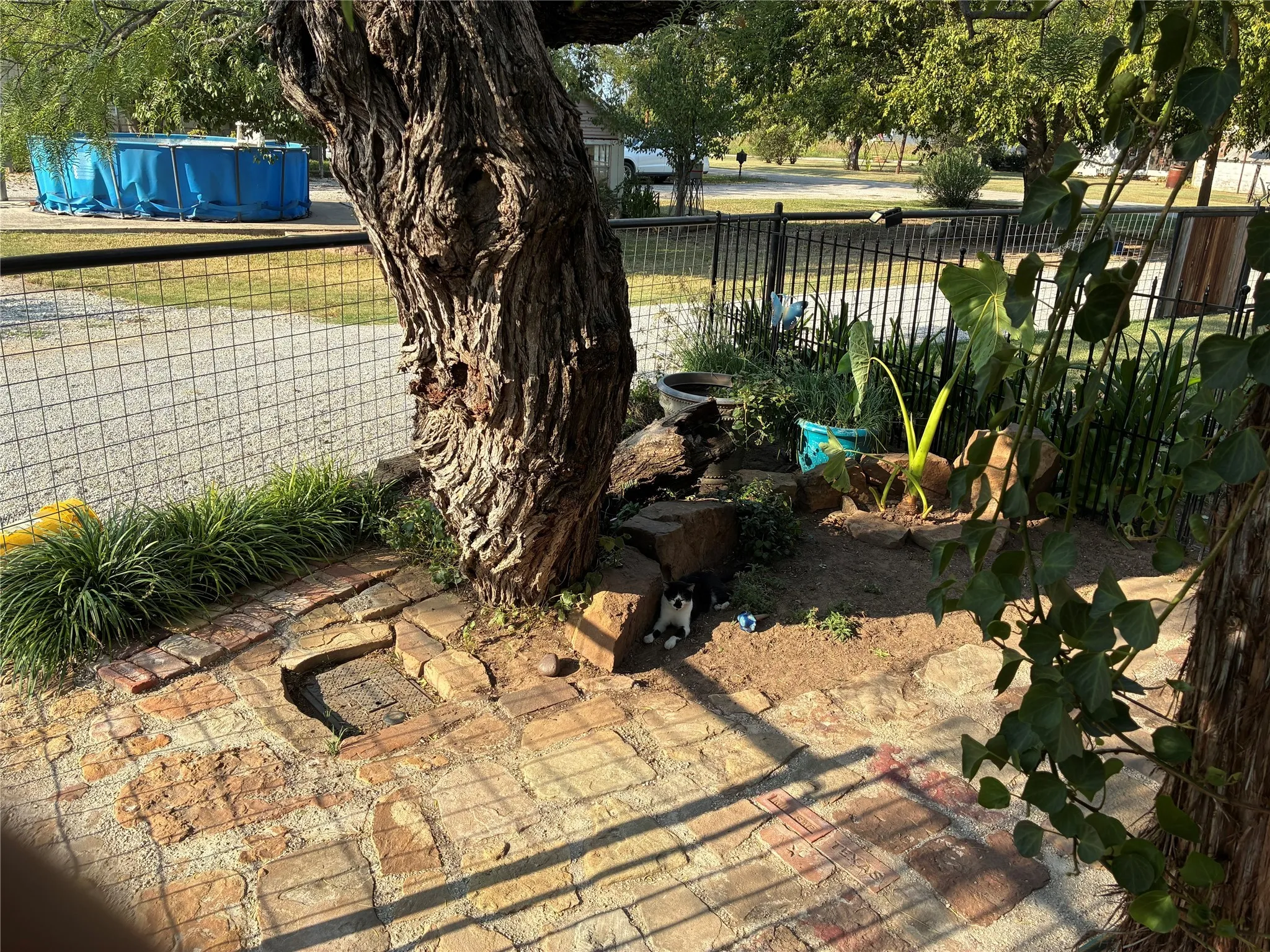 Single Family Residence For Sale in Parker County , 106 S Houston Street, Millsap, Texas 76066, 3 Bedroom, 1 Bathroom, 1 Garage spaces, 1,169 Sqft, built in 0, mls#21078128, Real Estate Agent in Millsap, Homes For Sale in Parker county, Homes For Sale in Millsap, Realtor in Millsap Texas, Real Estate Brokerage Independent Realty Texas, Luminita Cordes Realtor