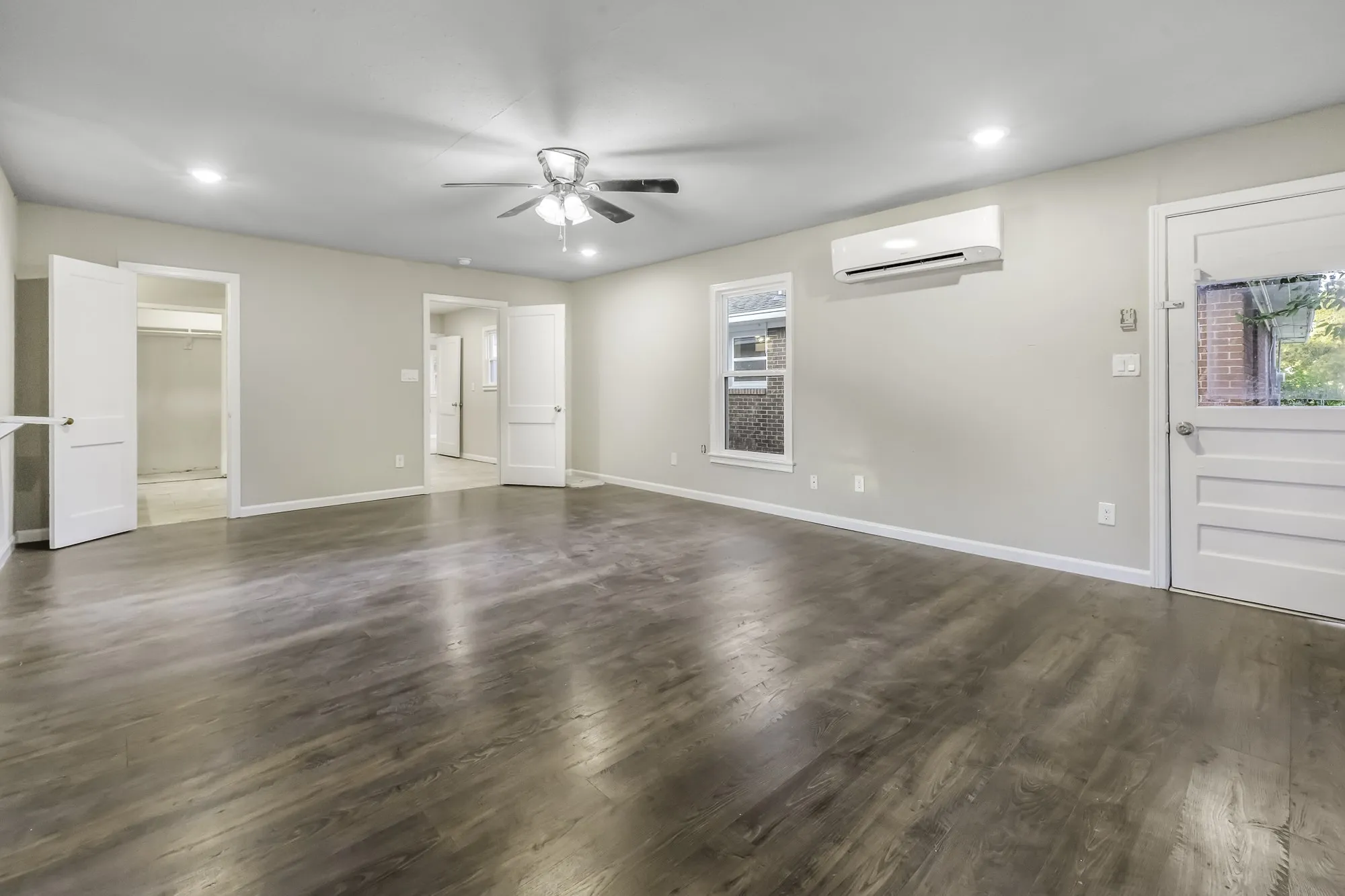 Single Family Residence For Sale in Erath County , 1750 N Graham Street, Stephenville, Texas 76401, 4 Bedroom, 3 Bathroom, Garage spaces, 2,241 Sqft, built in 1952, mls#21078583, Real Estate Agent in Stephenville, Homes For Sale in Erath county, Homes For Sale in Stephenville, Realtor in Stephenville Texas, Real Estate Brokerage Independent Realty Texas, Luminita Cordes Realtor
