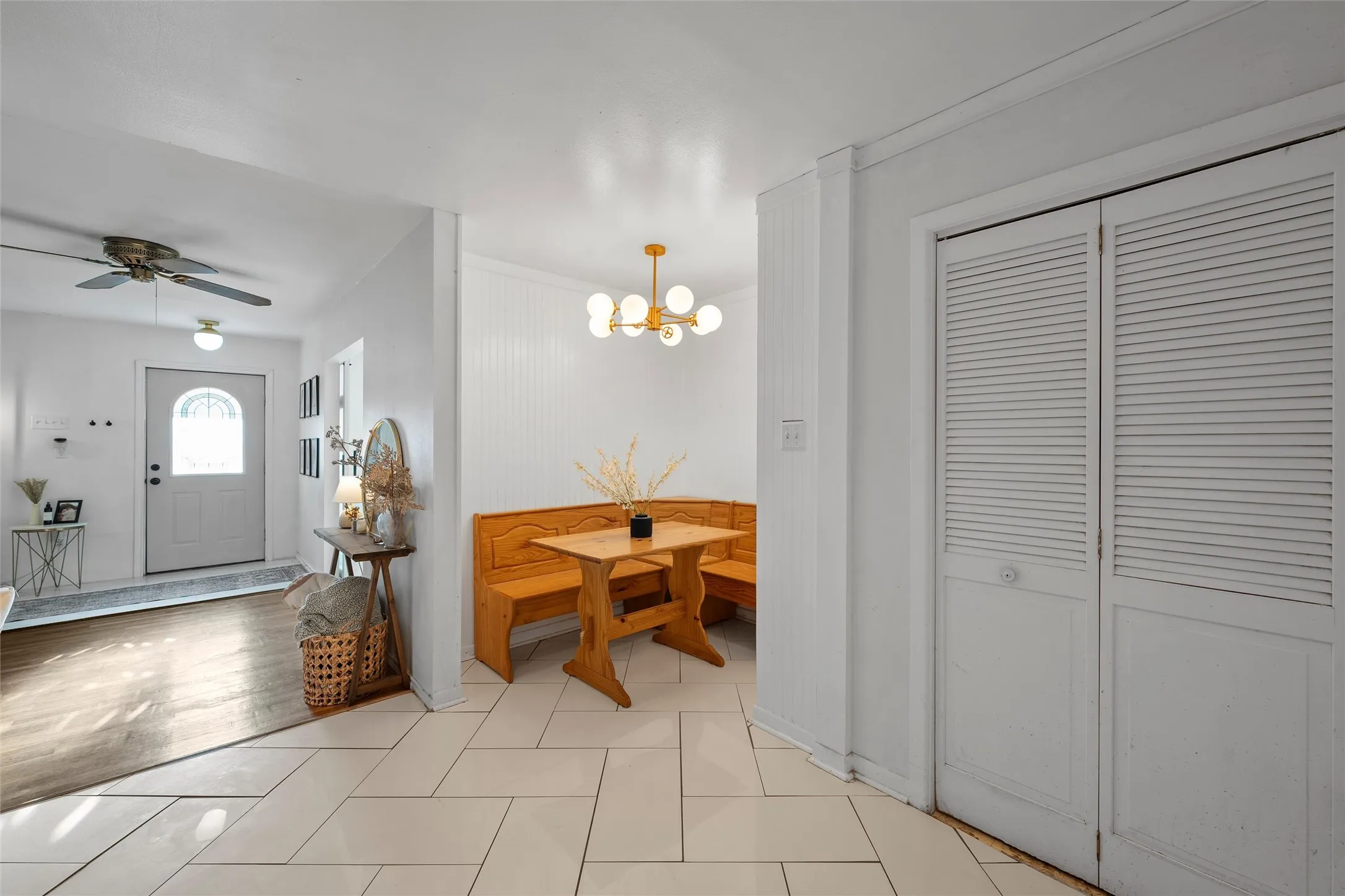 Single Family Residence For Sale in Mc Lennan County , 1725 La Porte Drive, Waco, Texas 76710, 3 Bedroom, 2 Bathroom, Garage spaces, 1,418 Sqft, built in 1960, Preowned, mls#21077159, Real Estate Agent in Waco, Homes For Sale in Mc Lennan county, Homes For Sale in Waco, Realtor in Waco Texas, Real Estate Brokerage Independent Realty Texas, Luminita Cordes Realtor