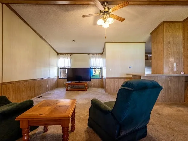 Single Family Residence For Sale in Palo Pinto County , 4713 Fox Hollow Road, Possum Kingdom Lake, Texas 76450, 3 Bedroom, 2 Bathroom, 3 Garage spaces, 1,680 Sqft, built in 1985, mls#21075472, Real Estate Agent in Possum Kingdom Lake, Homes For Sale in Palo Pinto county, Homes For Sale in Possum Kingdom Lake, Realtor in Possum Kingdom Lake Texas, Real Estate Brokerage Independent Realty Texas, Luminita Cordes Realtor