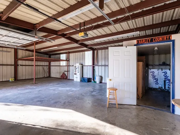 Single Family Residence For Sale in Palo Pinto County , 4713 Fox Hollow Road, Possum Kingdom Lake, Texas 76450, 3 Bedroom, 2 Bathroom, 3 Garage spaces, 1,680 Sqft, built in 1985, mls#21075472, Real Estate Agent in Possum Kingdom Lake, Homes For Sale in Palo Pinto county, Homes For Sale in Possum Kingdom Lake, Realtor in Possum Kingdom Lake Texas, Real Estate Brokerage Independent Realty Texas, Luminita Cordes Realtor